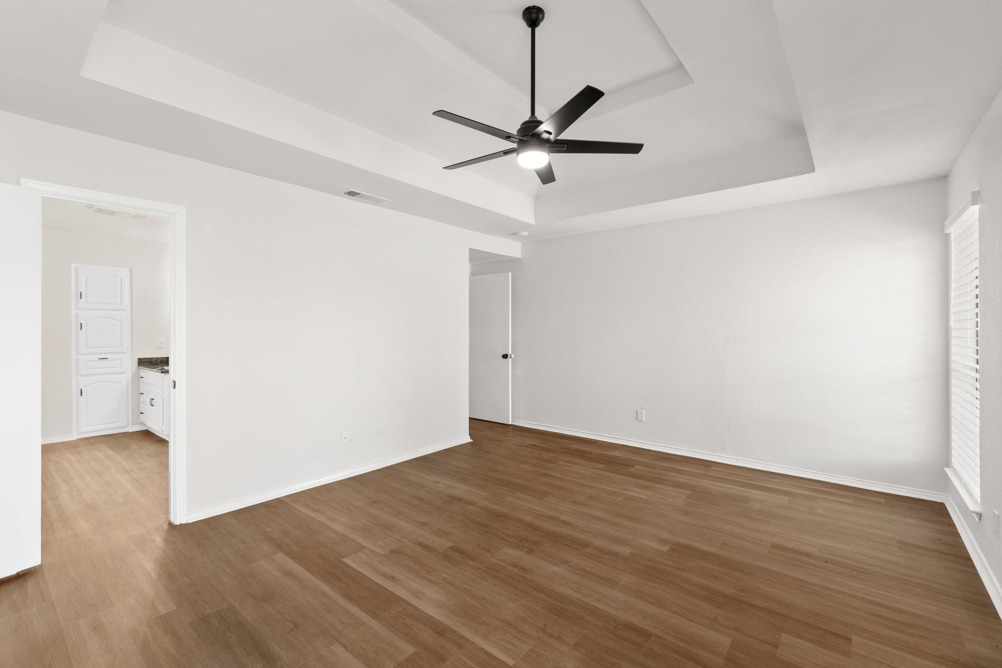 3024 Sweet Briar Street
