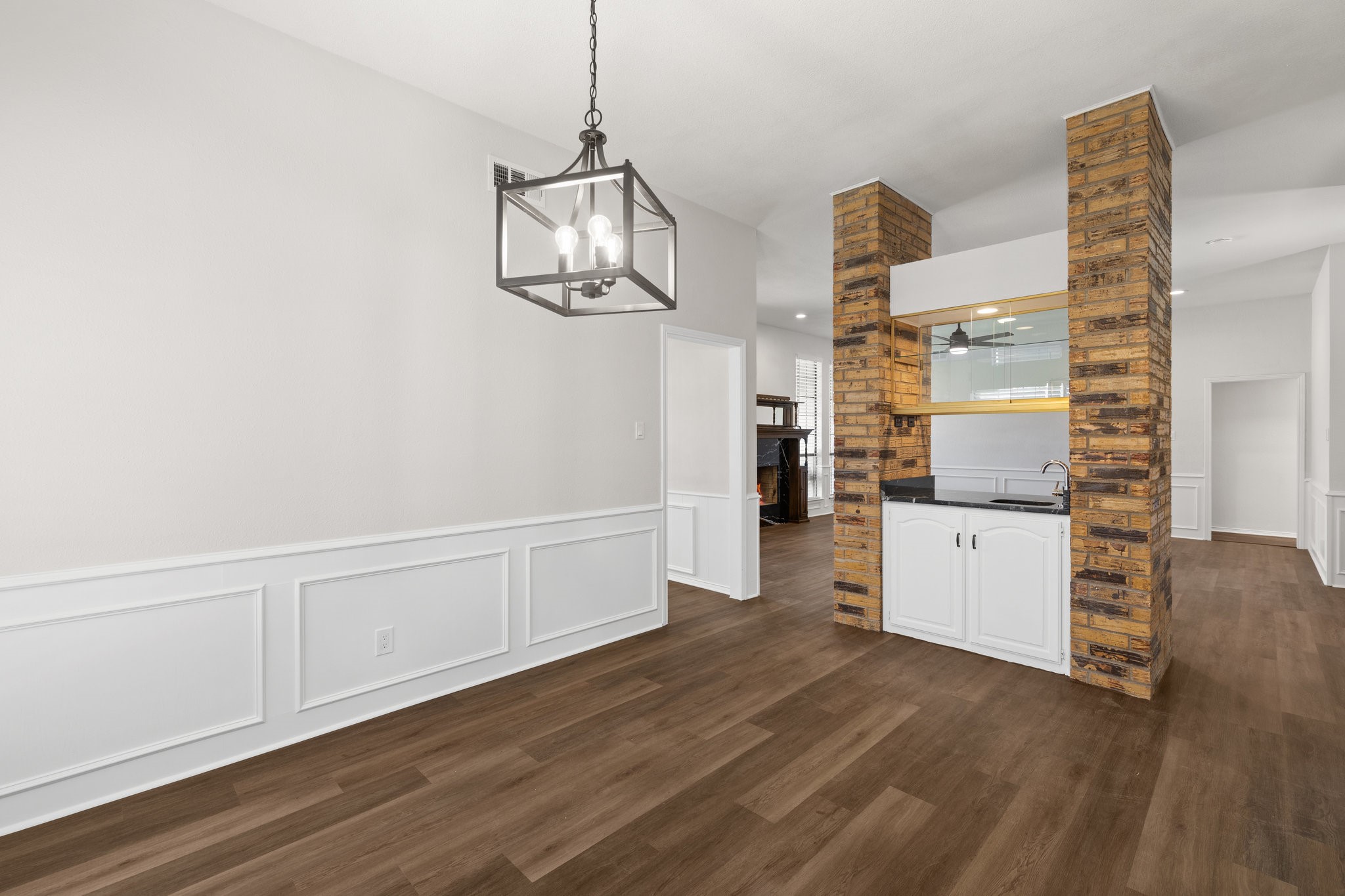 3024 Sweet Briar Street