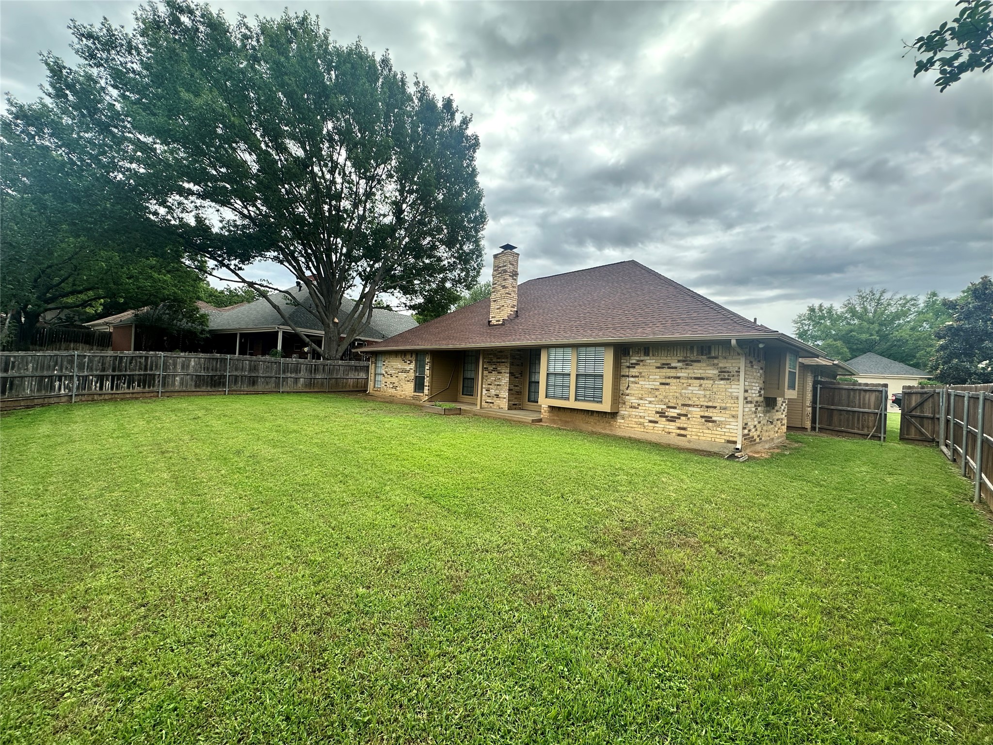 3024 Sweet Briar Street