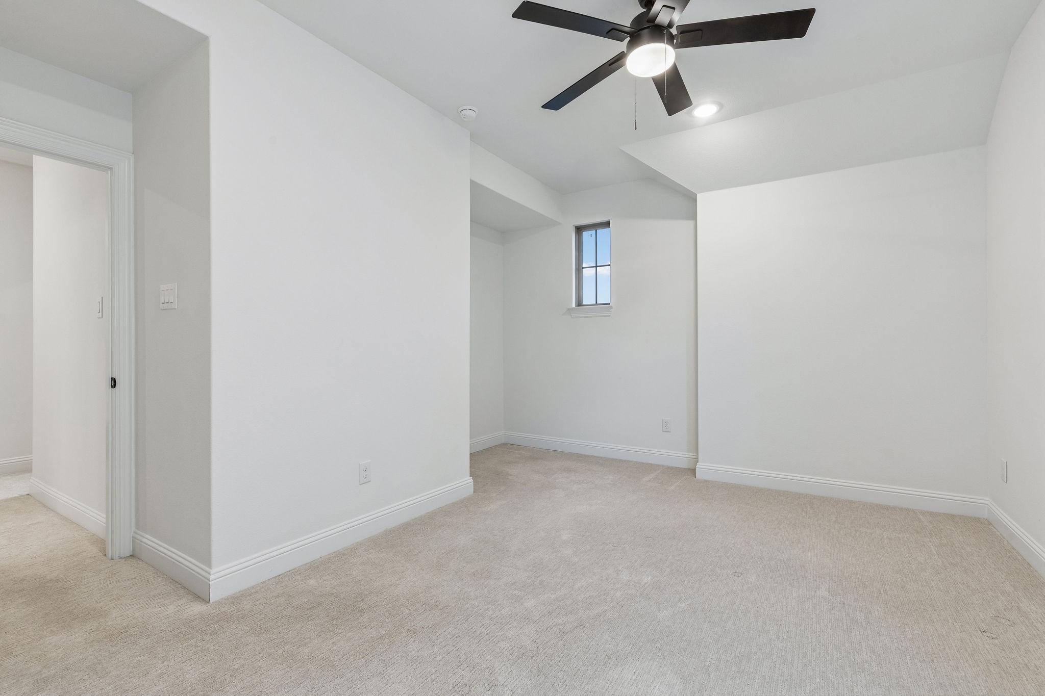 305 Onyx Drive