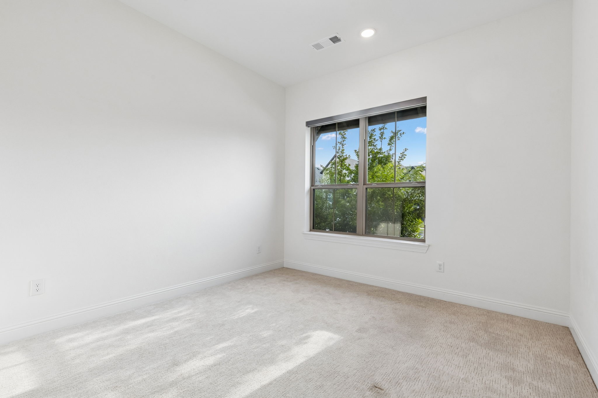305 Onyx Drive