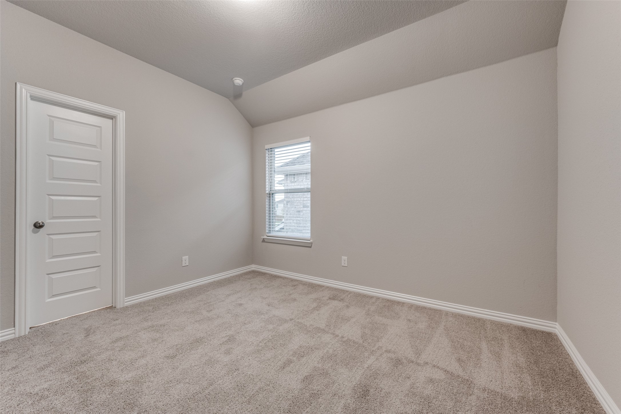1237 Milfoil Drive
