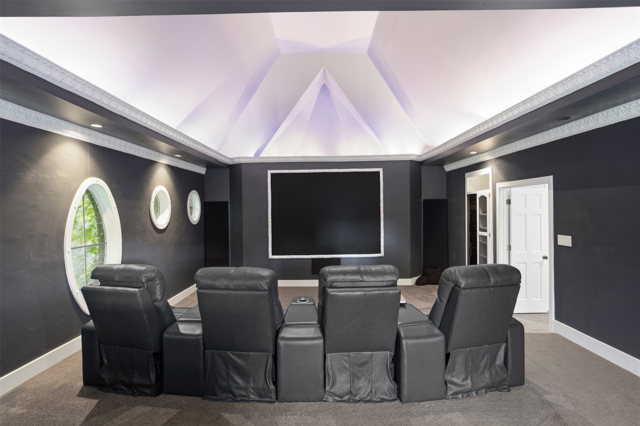 2906 Cottonwood Lane