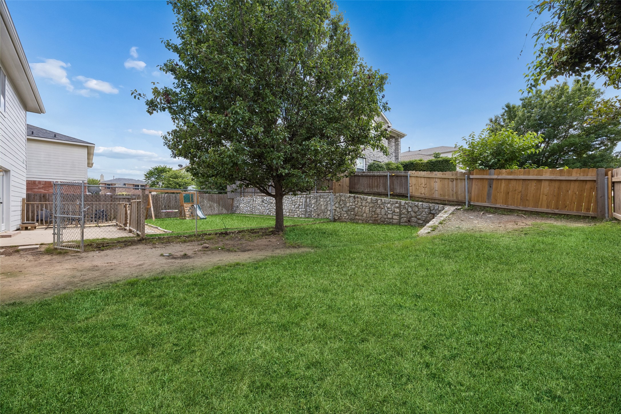 1600 Southridge Lane