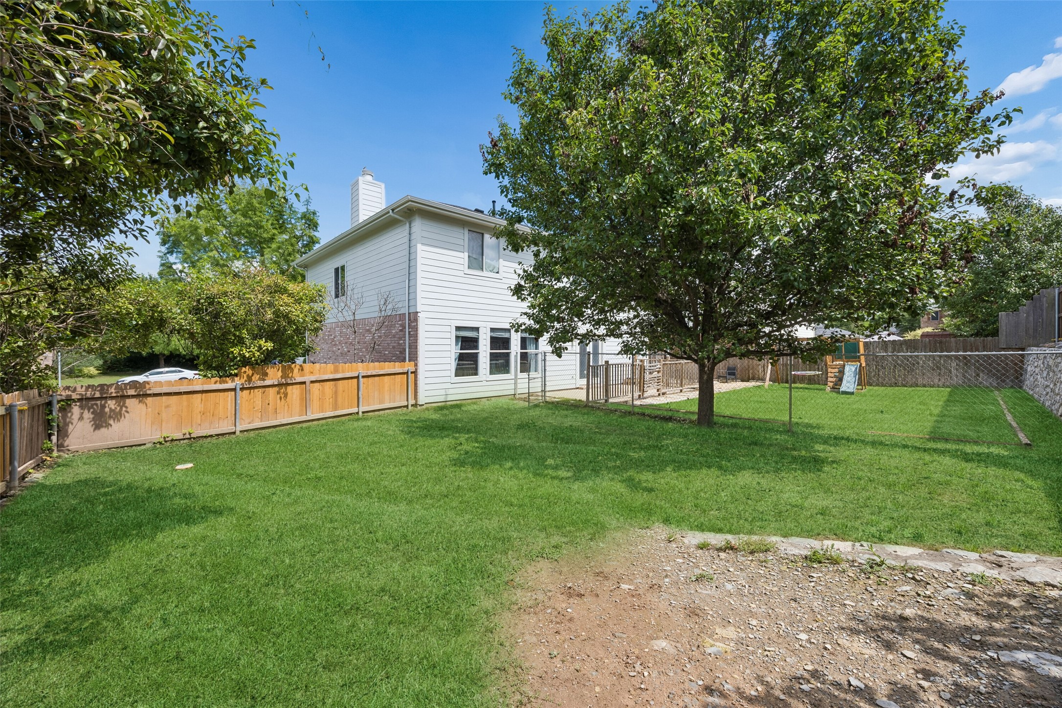 1600 Southridge Lane