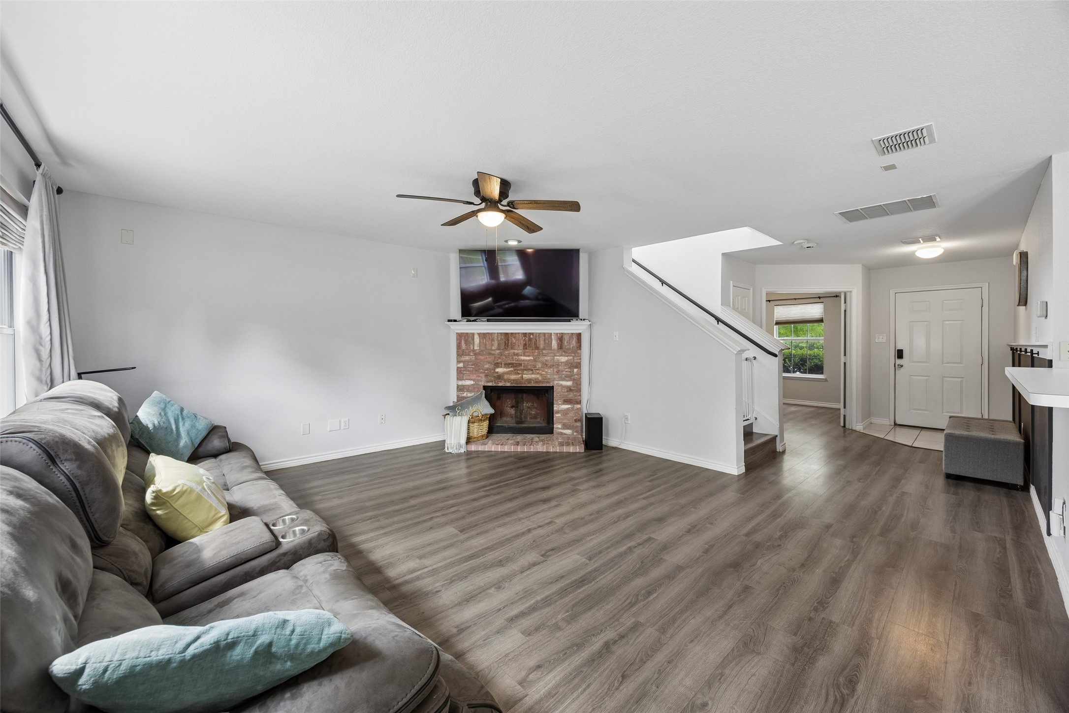 1600 Southridge Lane