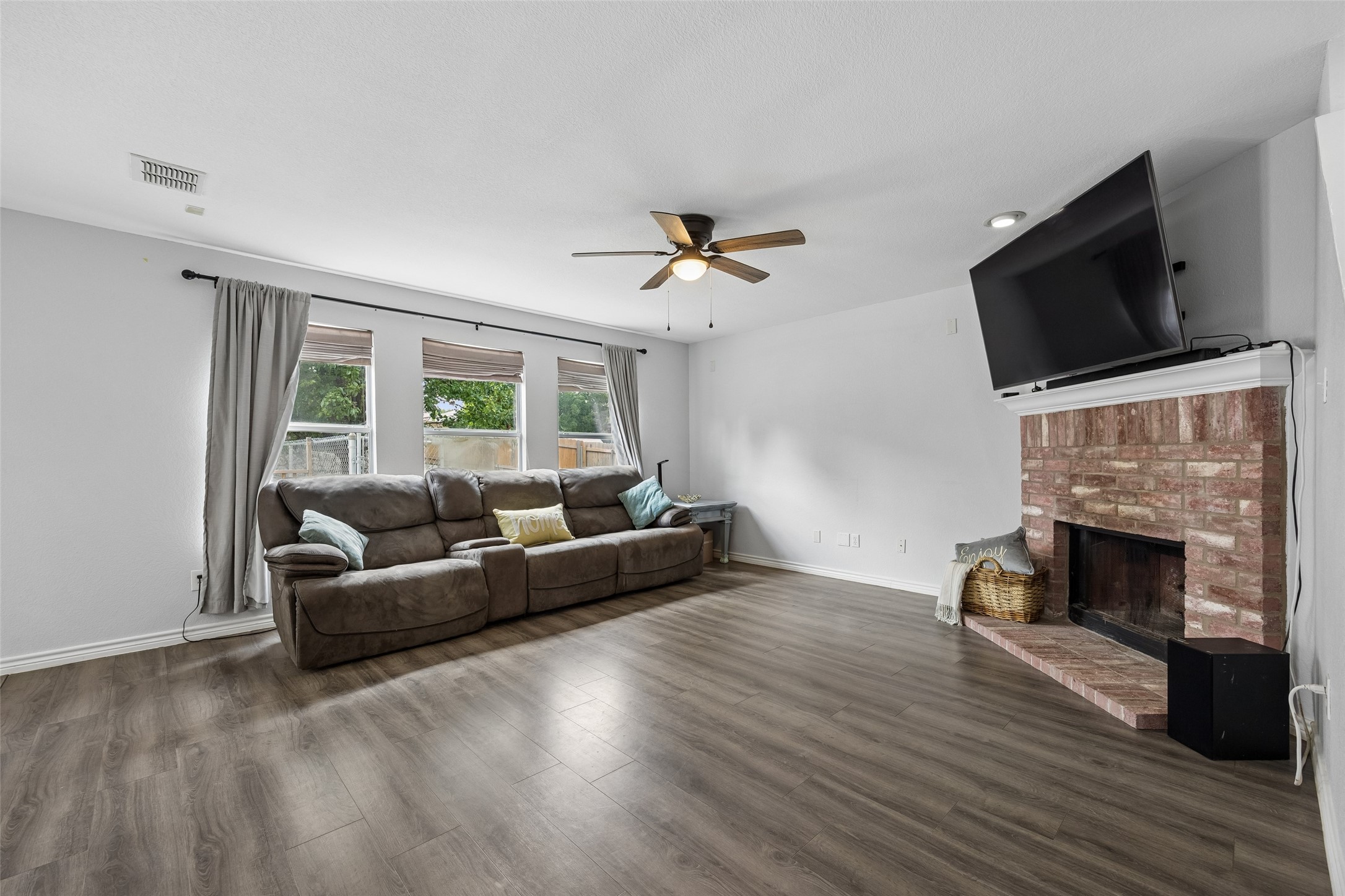 1600 Southridge Lane