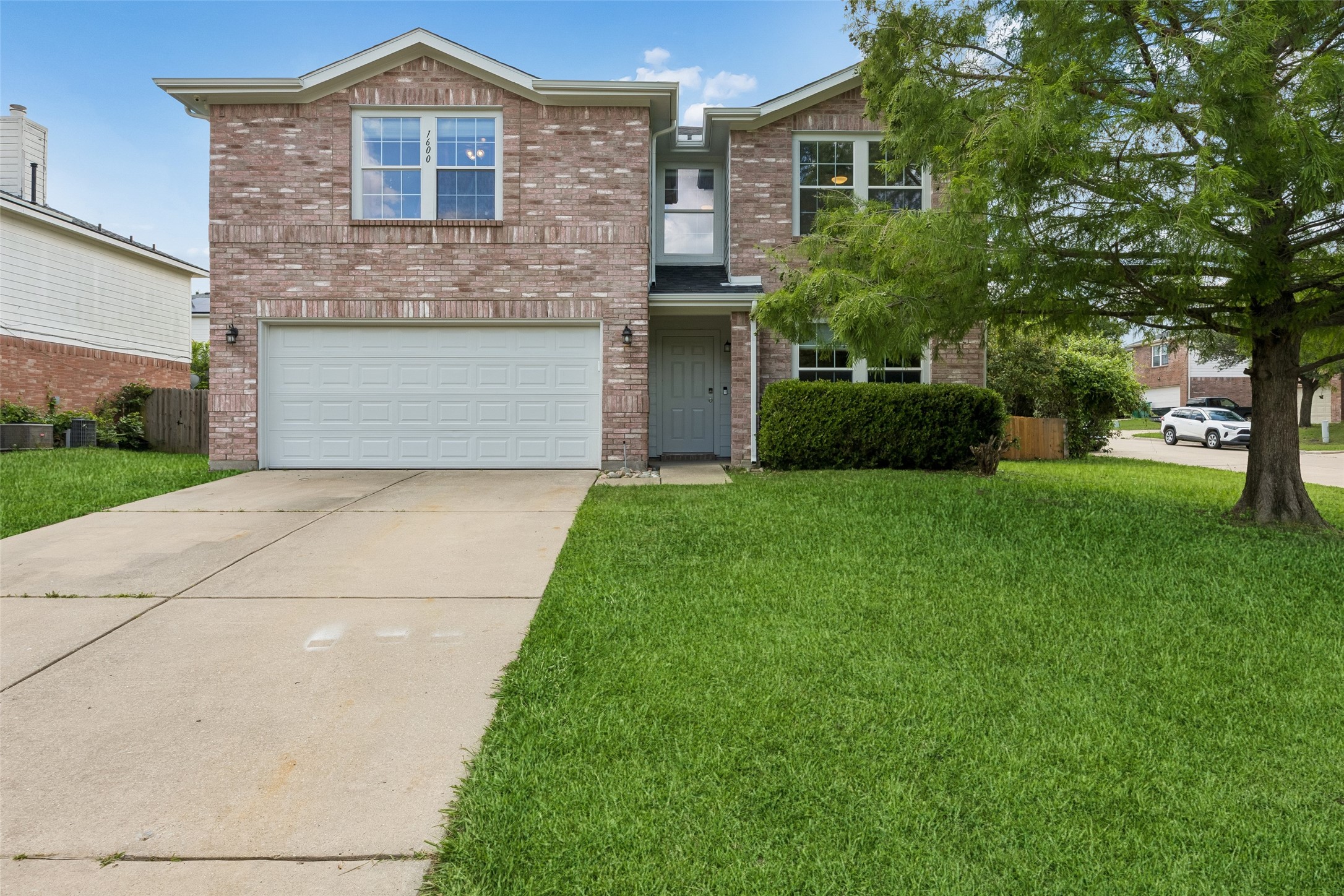 1600 Southridge Lane