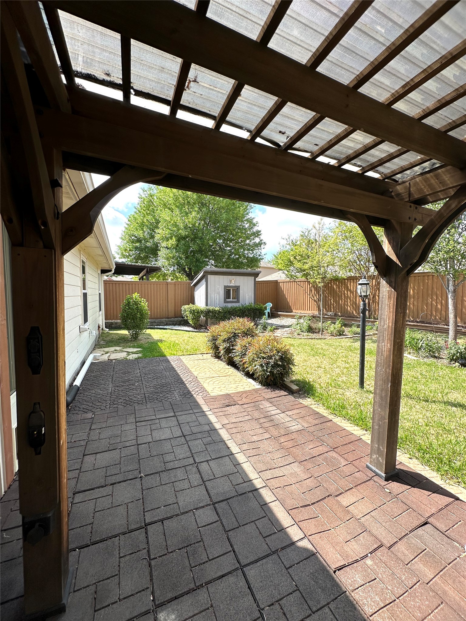 809 Essex Drive