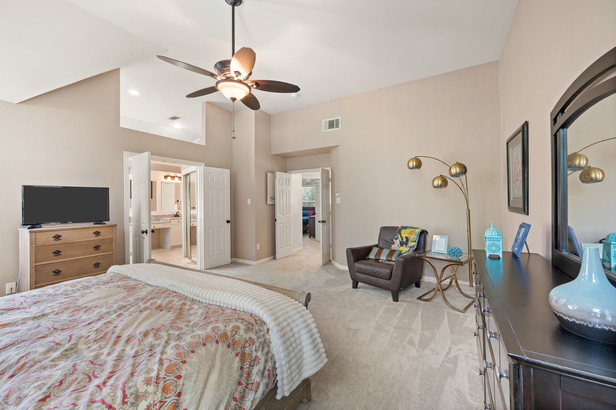 2532 Springhill Drive