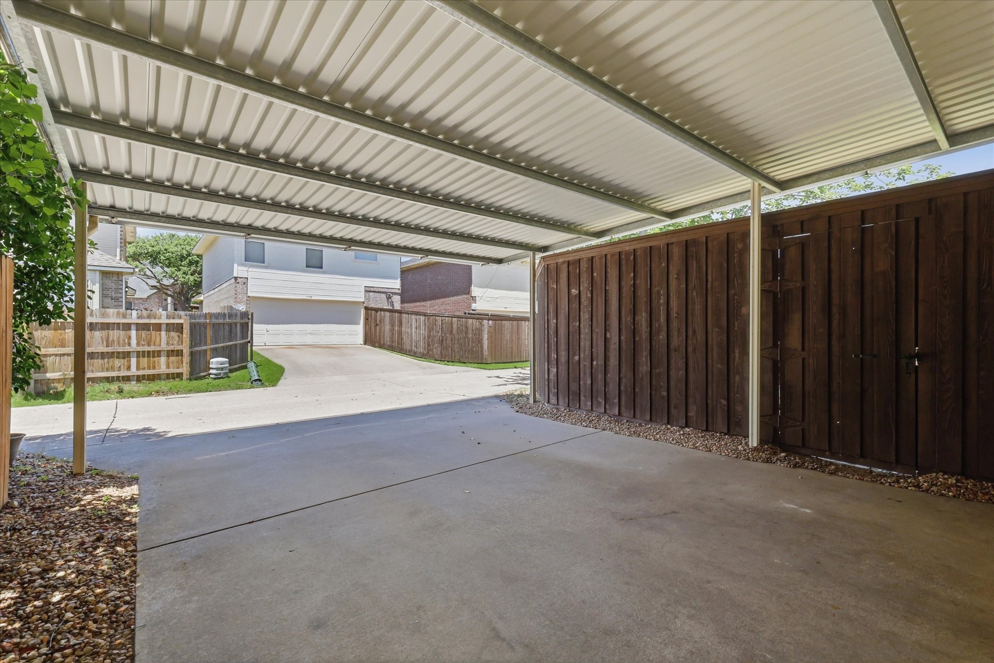 1740 Creekbend Drive