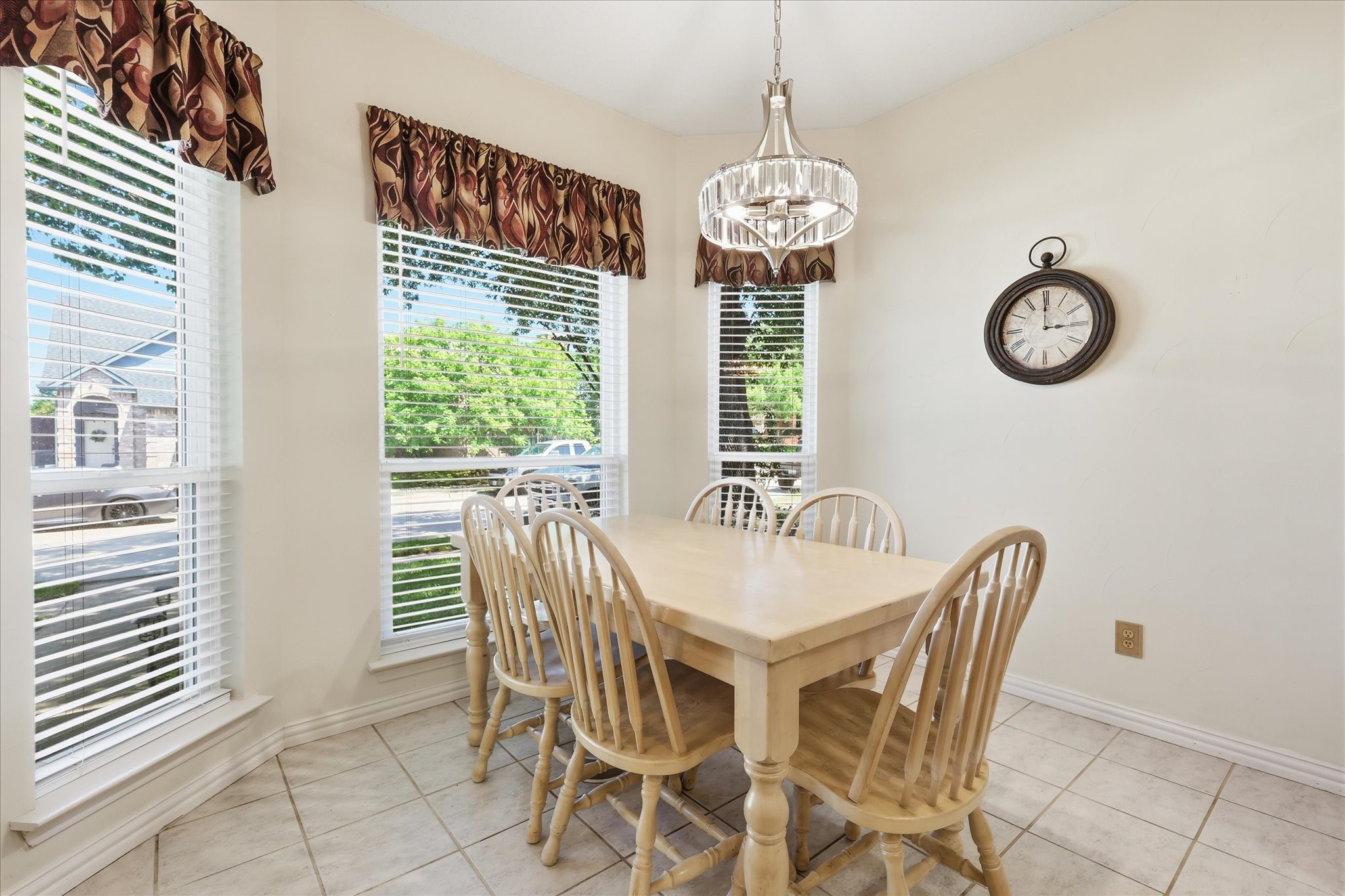 1740 Creekbend Drive