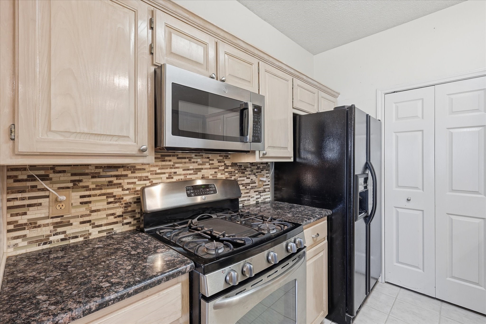 1740 Creekbend Drive
