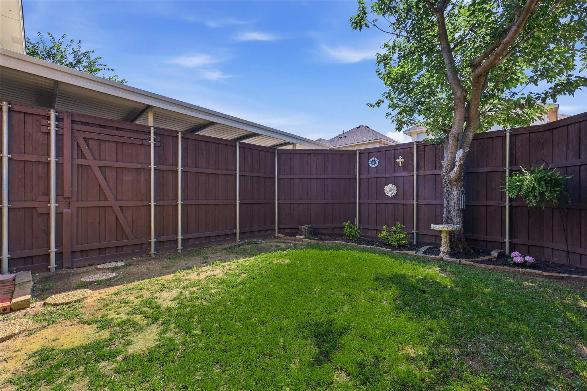 1740 Creekbend Drive