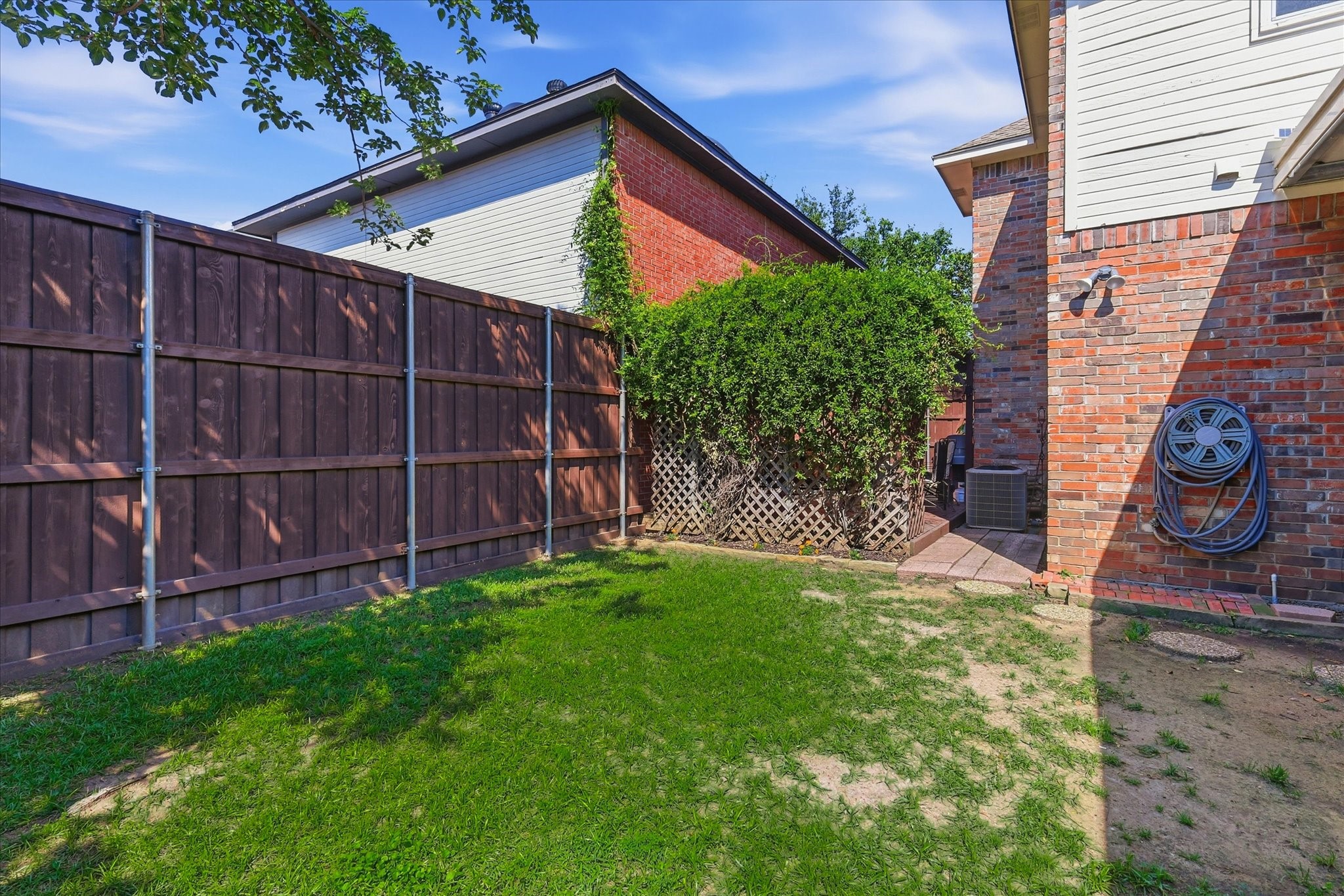1740 Creekbend Drive