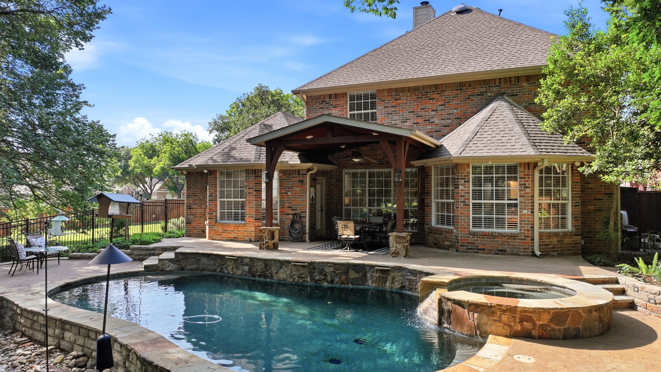 3400 Diamond Point Drive