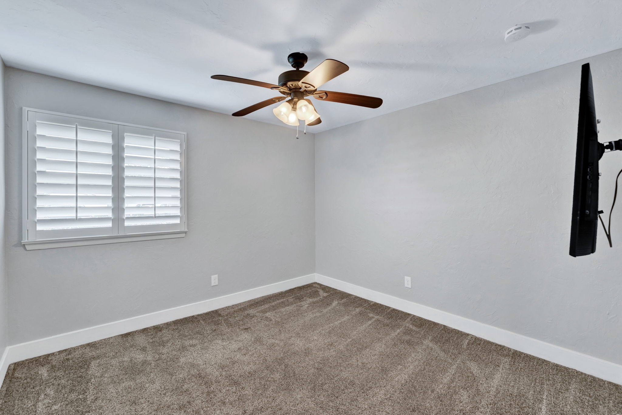 6553 Blue Grass Drive