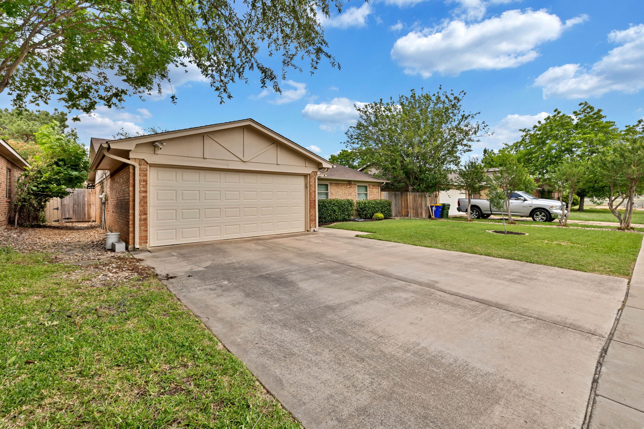 6553 Blue Grass Drive