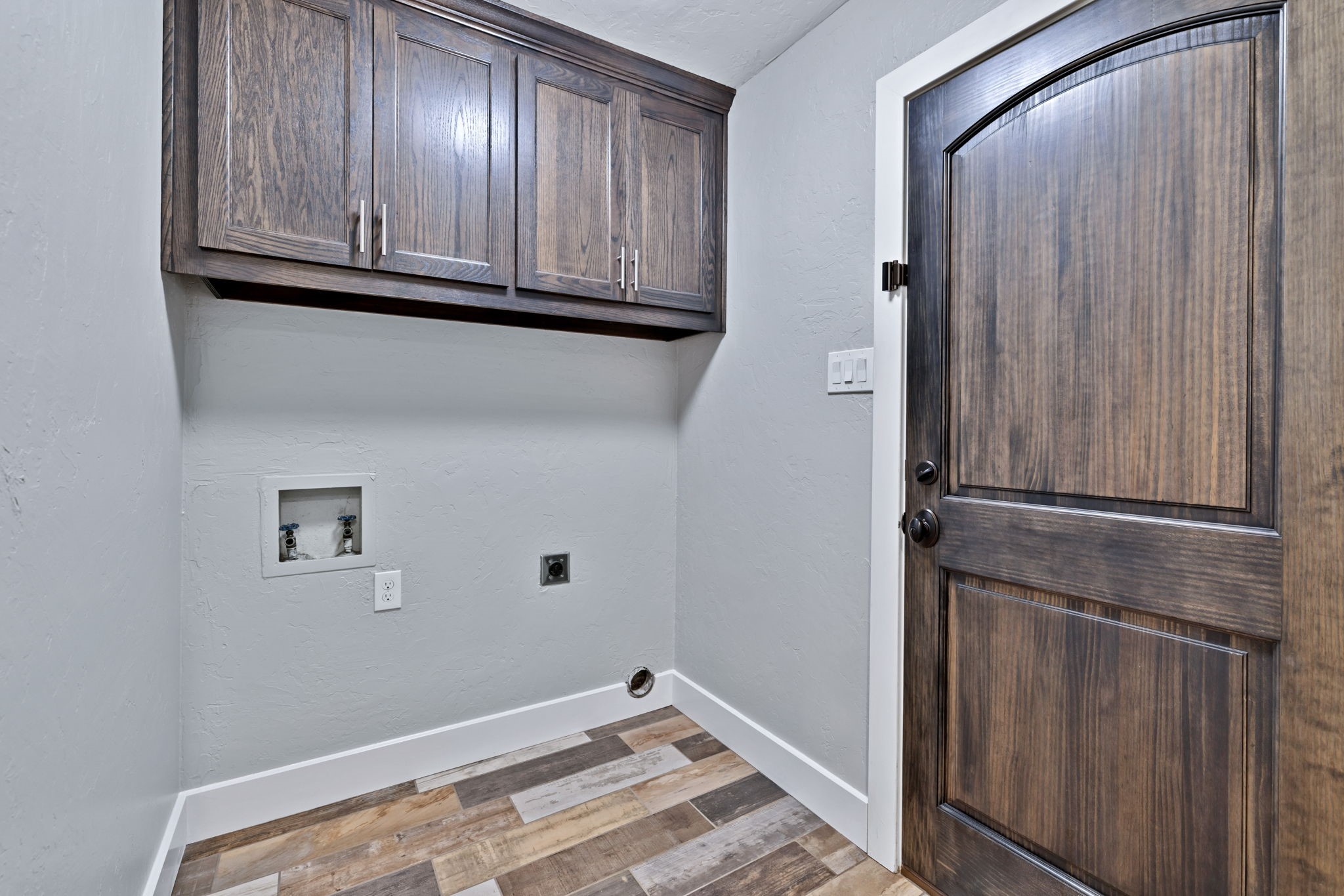 6553 Blue Grass Drive