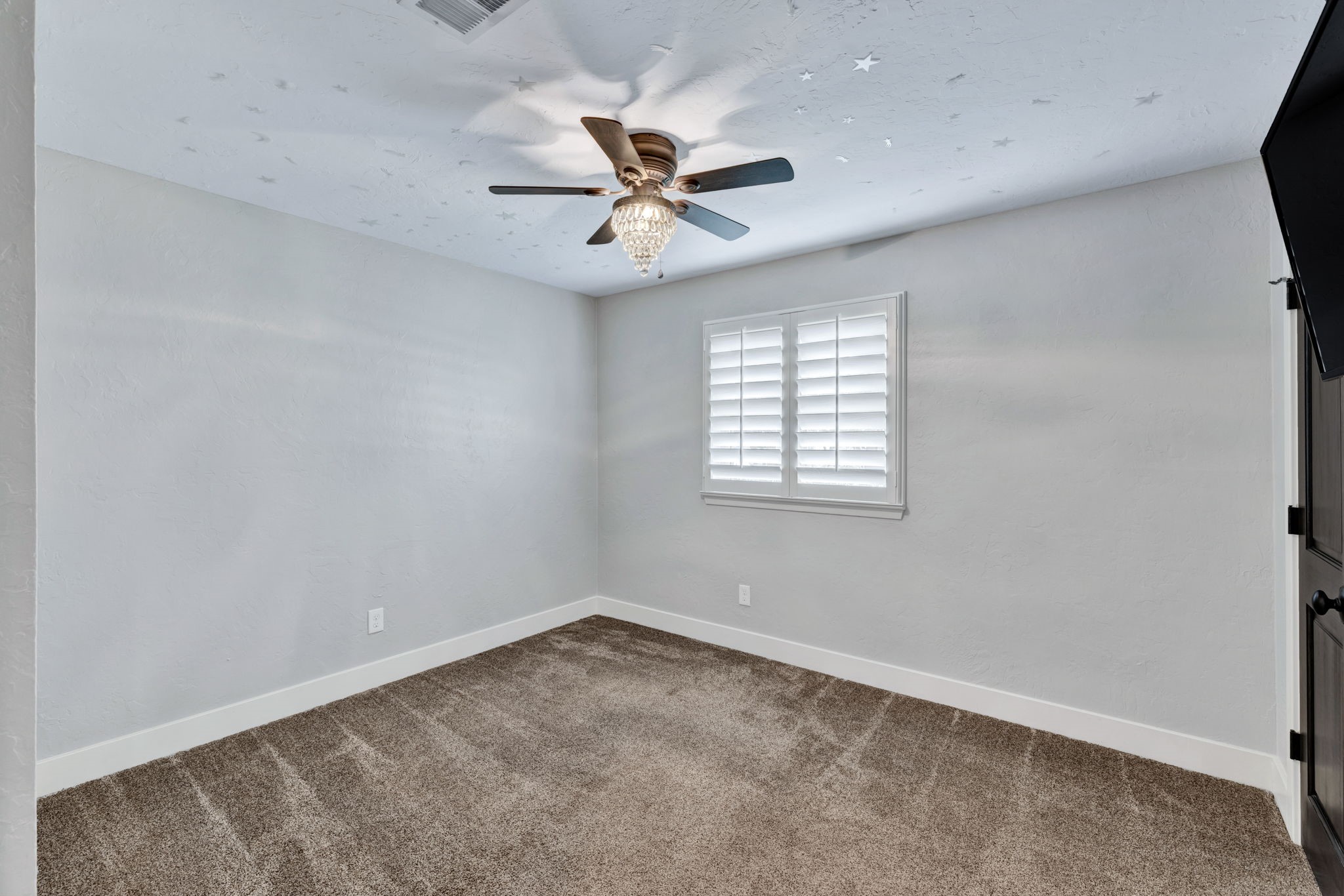 6553 Blue Grass Drive
