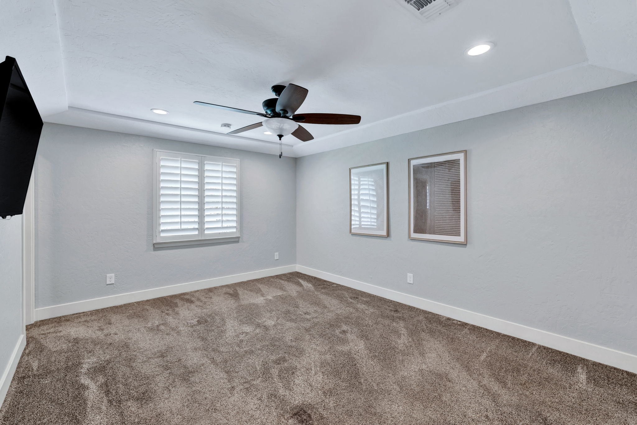 6553 Blue Grass Drive