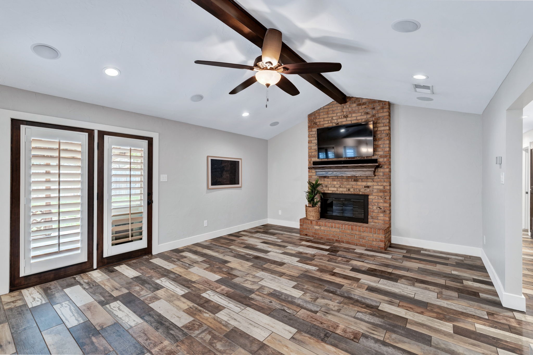 6553 Blue Grass Drive
