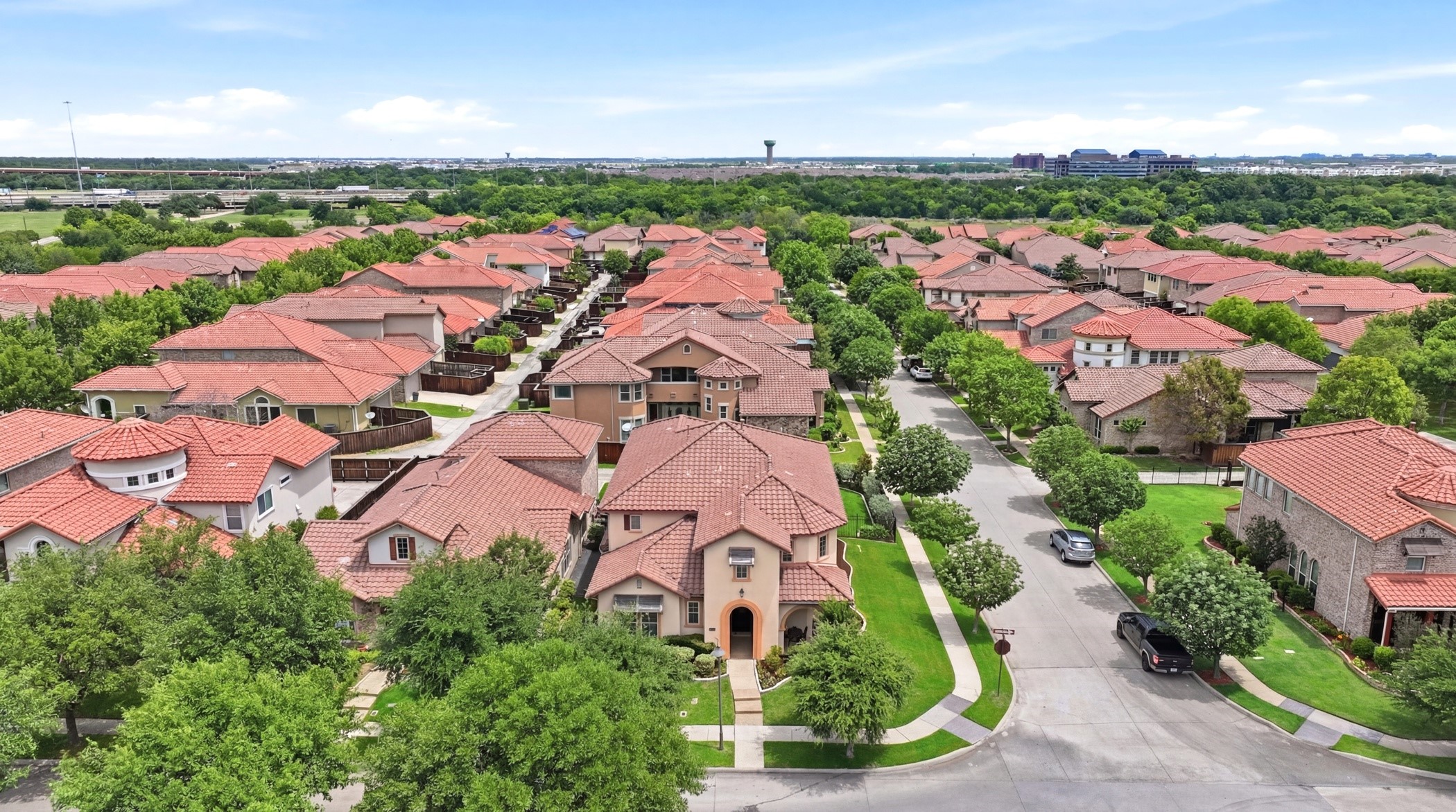 1616 Camino Lago