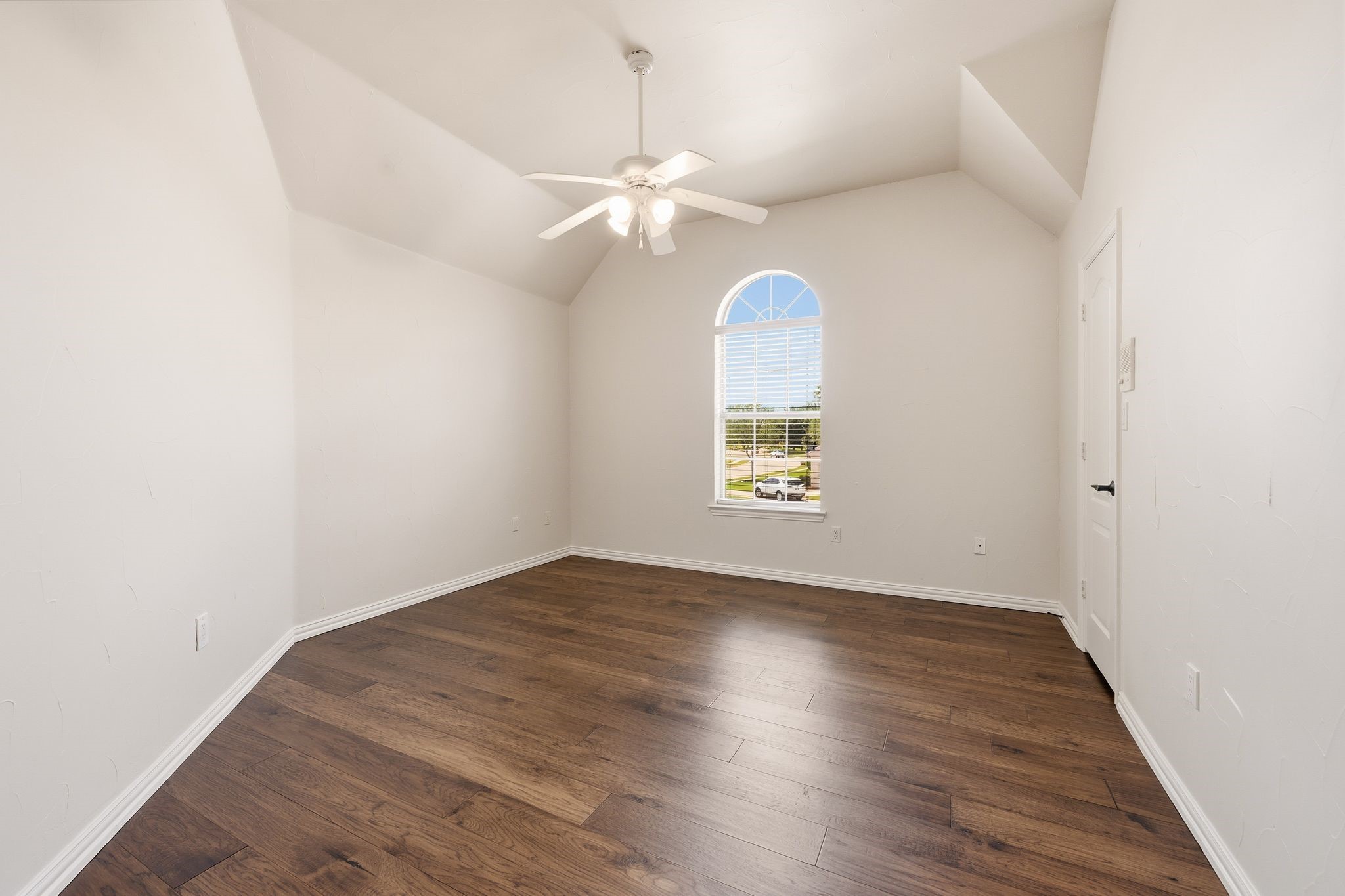 1413 Kaitlyn Lane