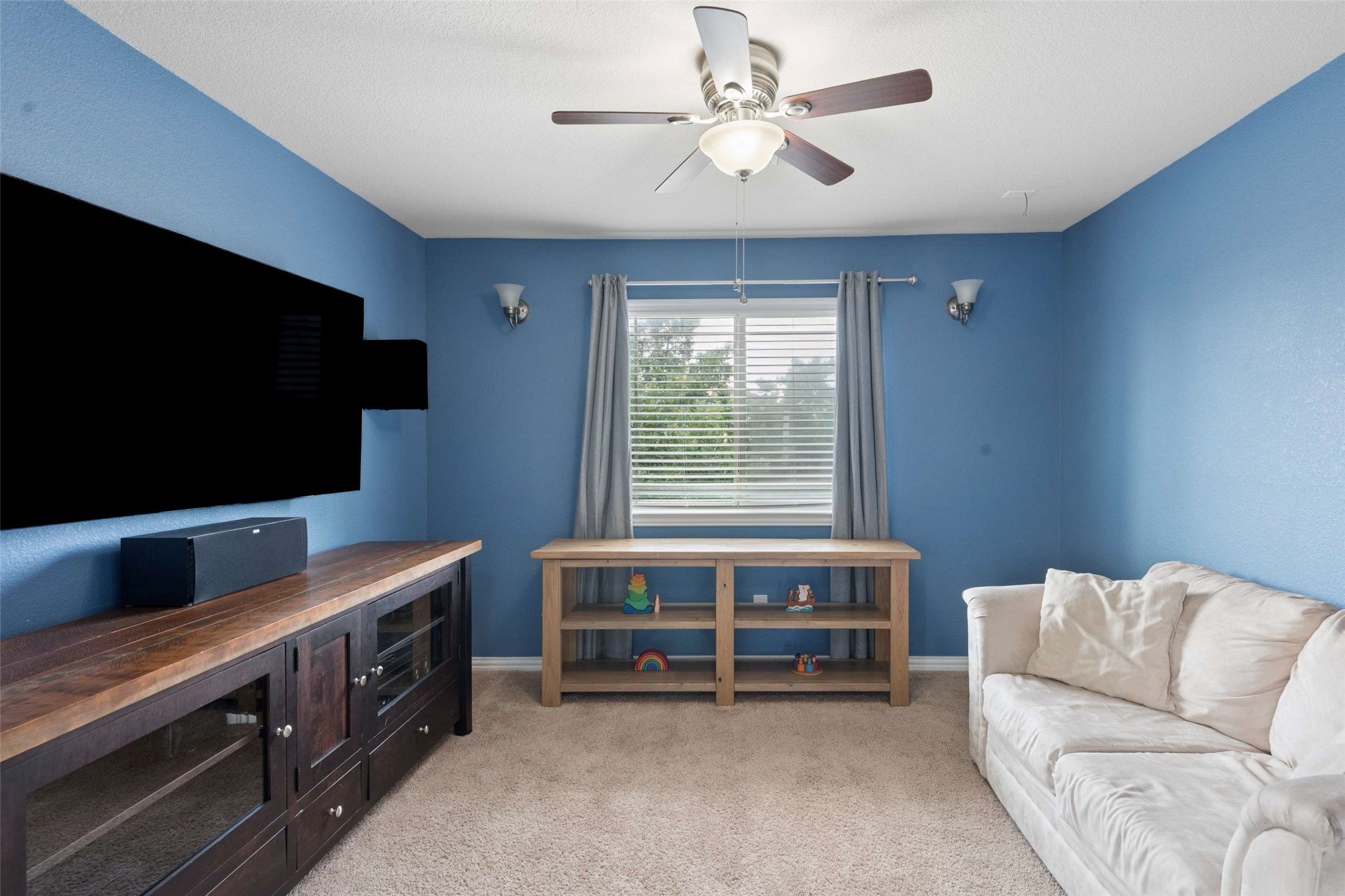 417 Peach Lane