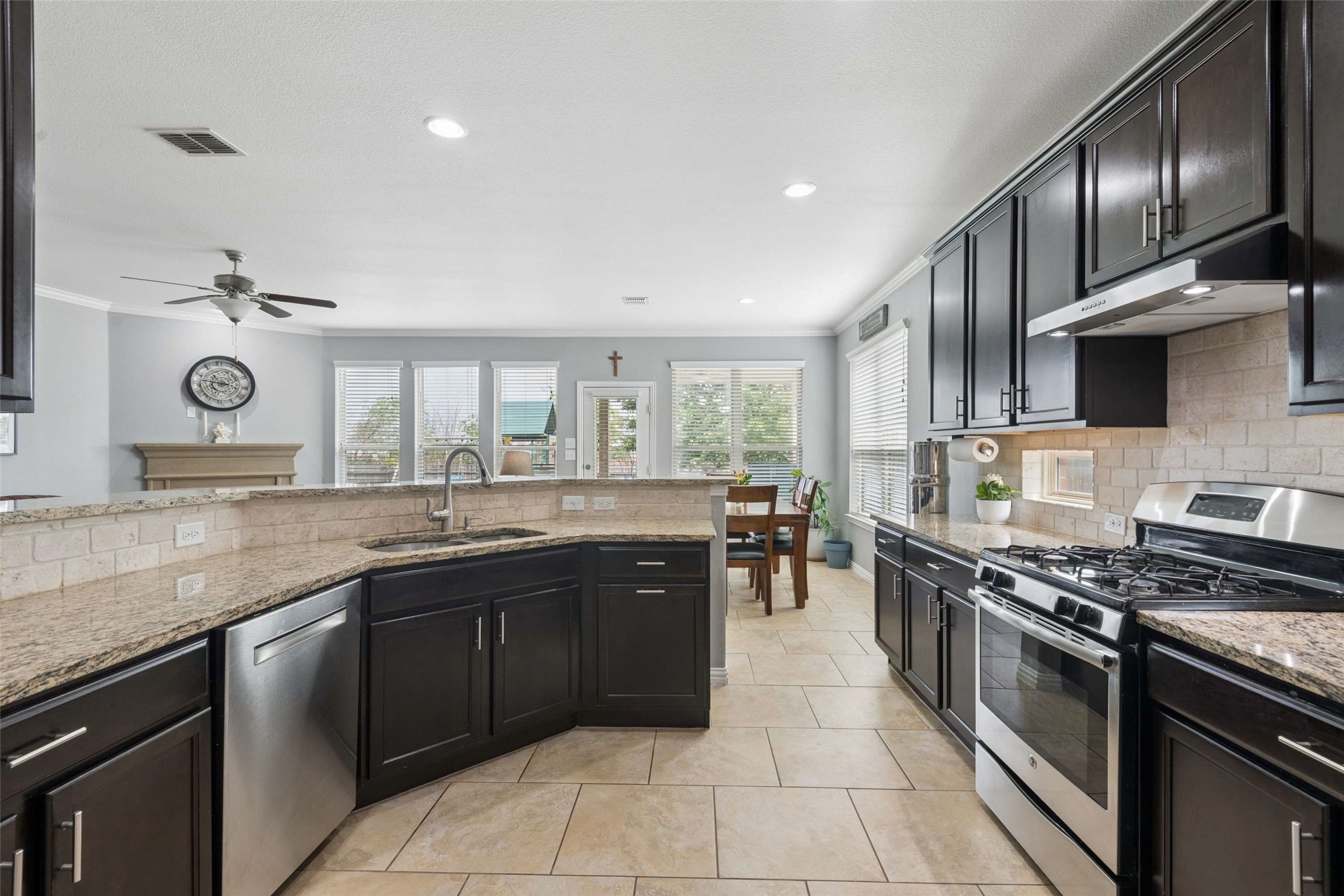417 Peach Lane