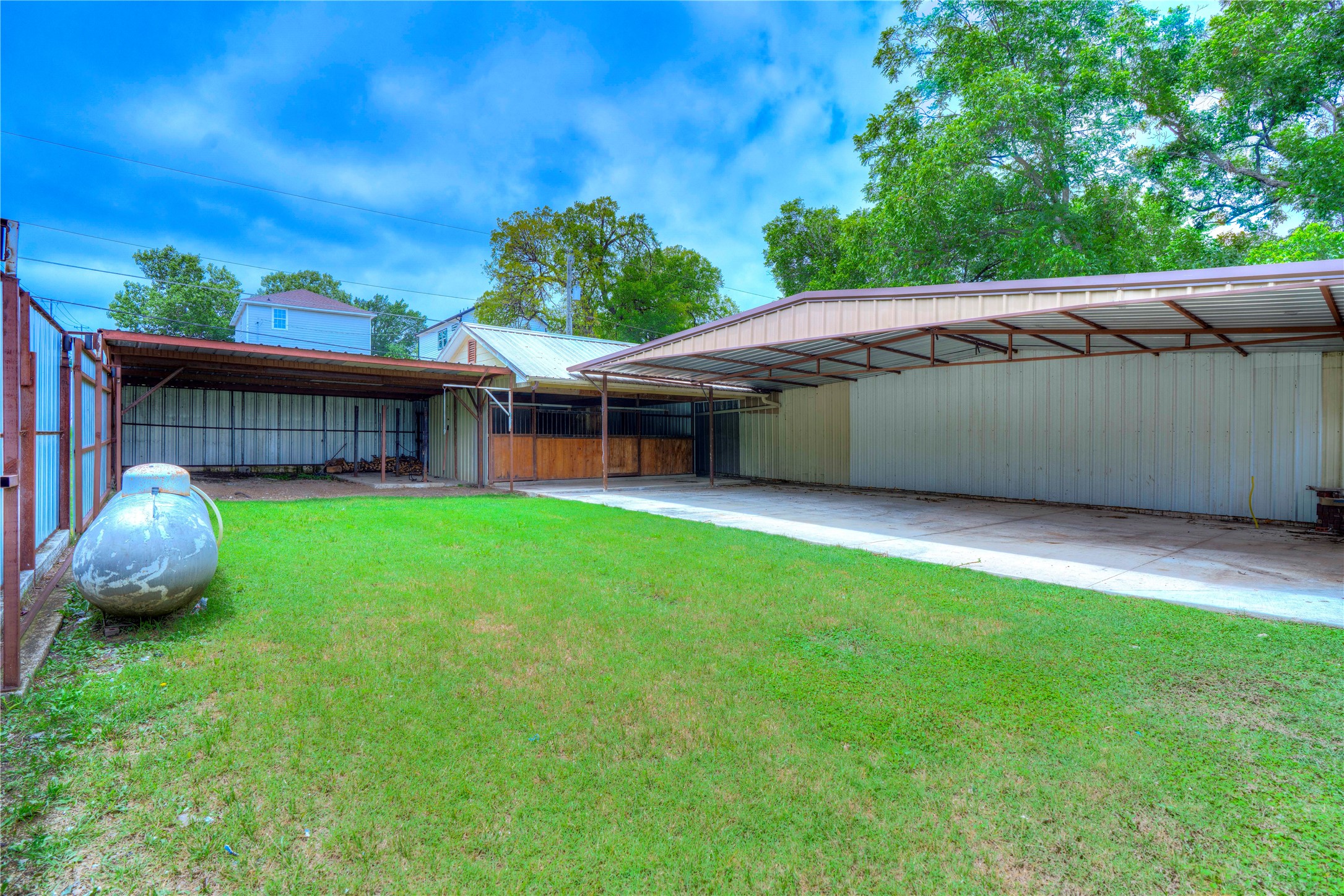 3101 Angle Avenue