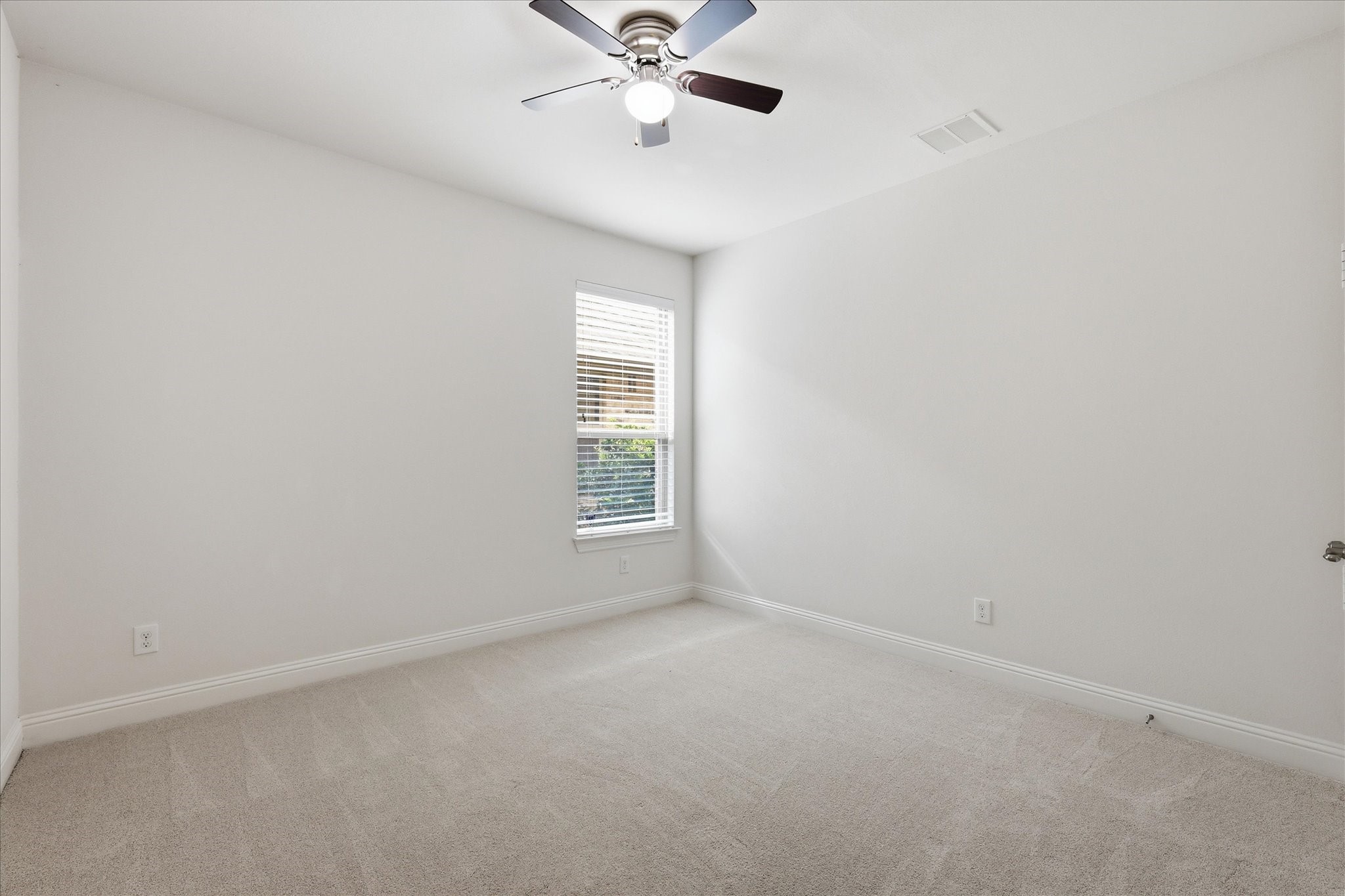 3858 Wind Cave Bend