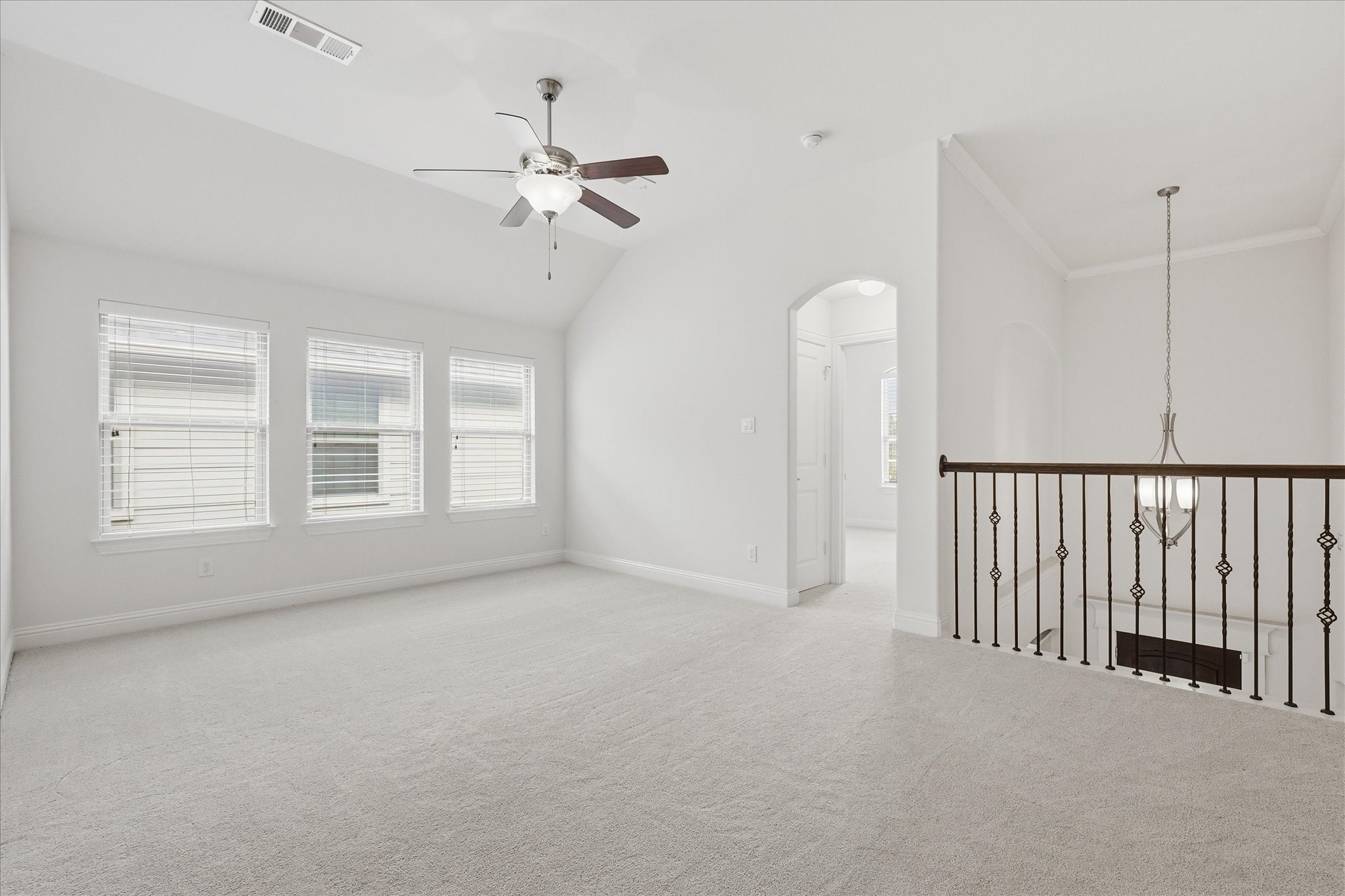 3858 Wind Cave Bend