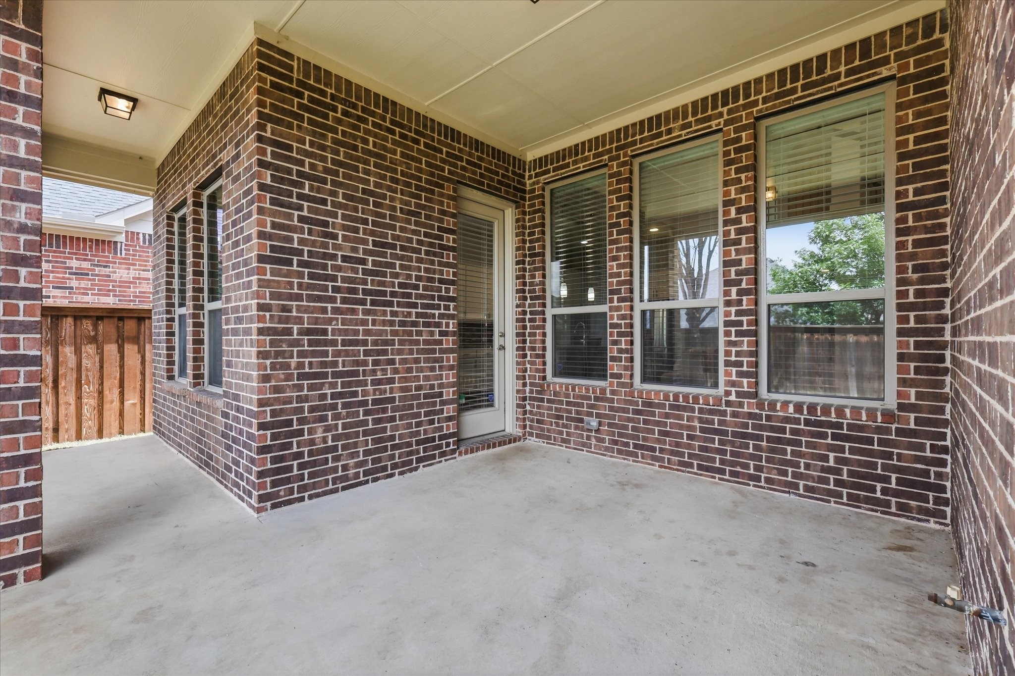 3858 Wind Cave Bend