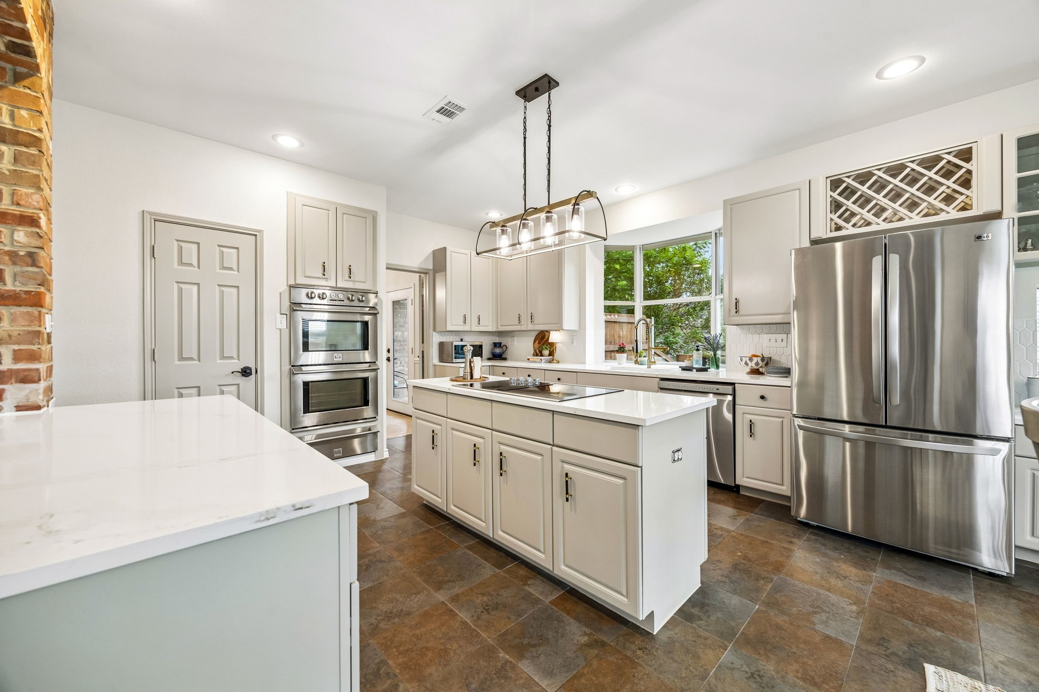 1300 Edgewood Court