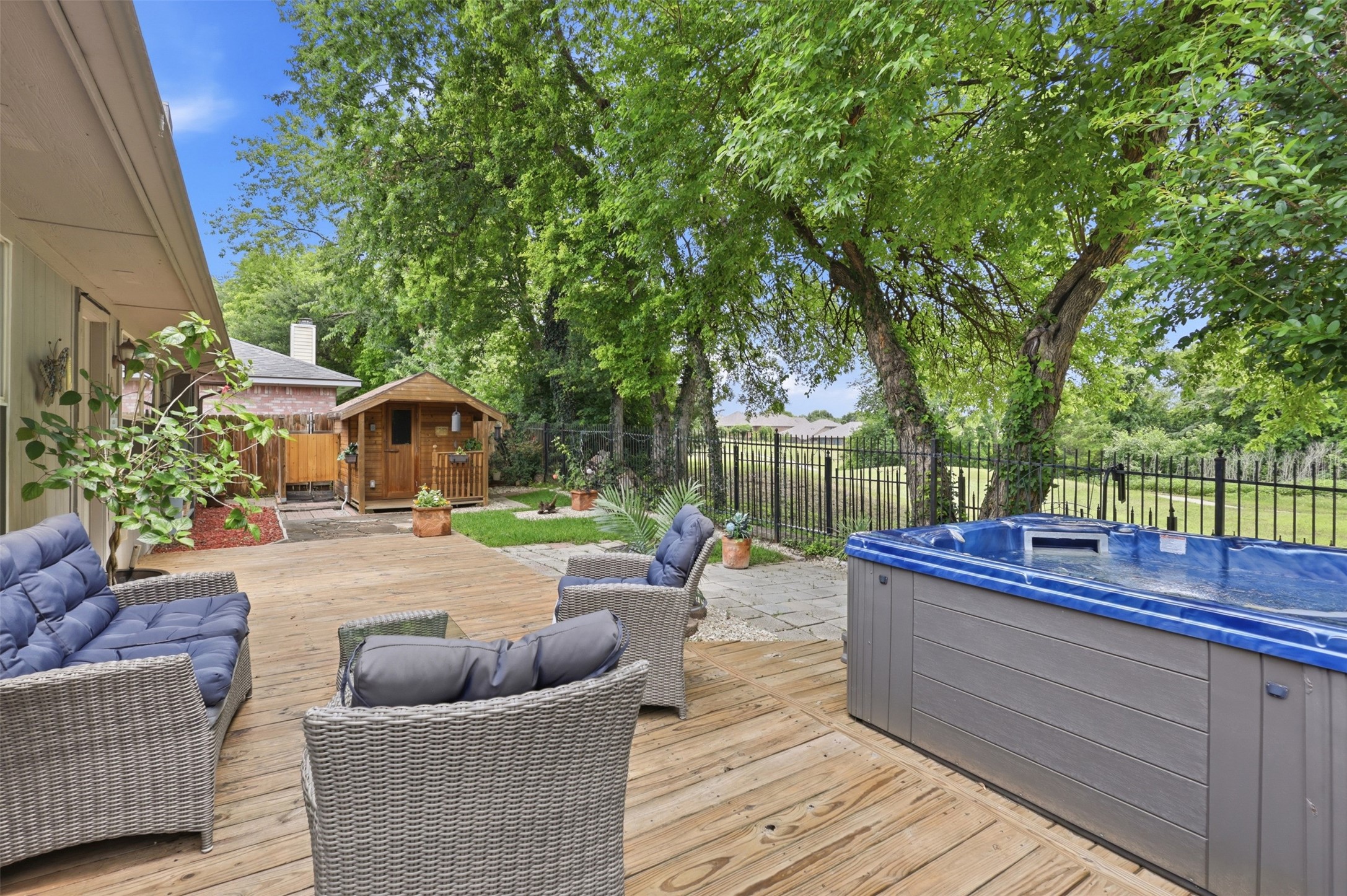 3209 Kingsbury Drive