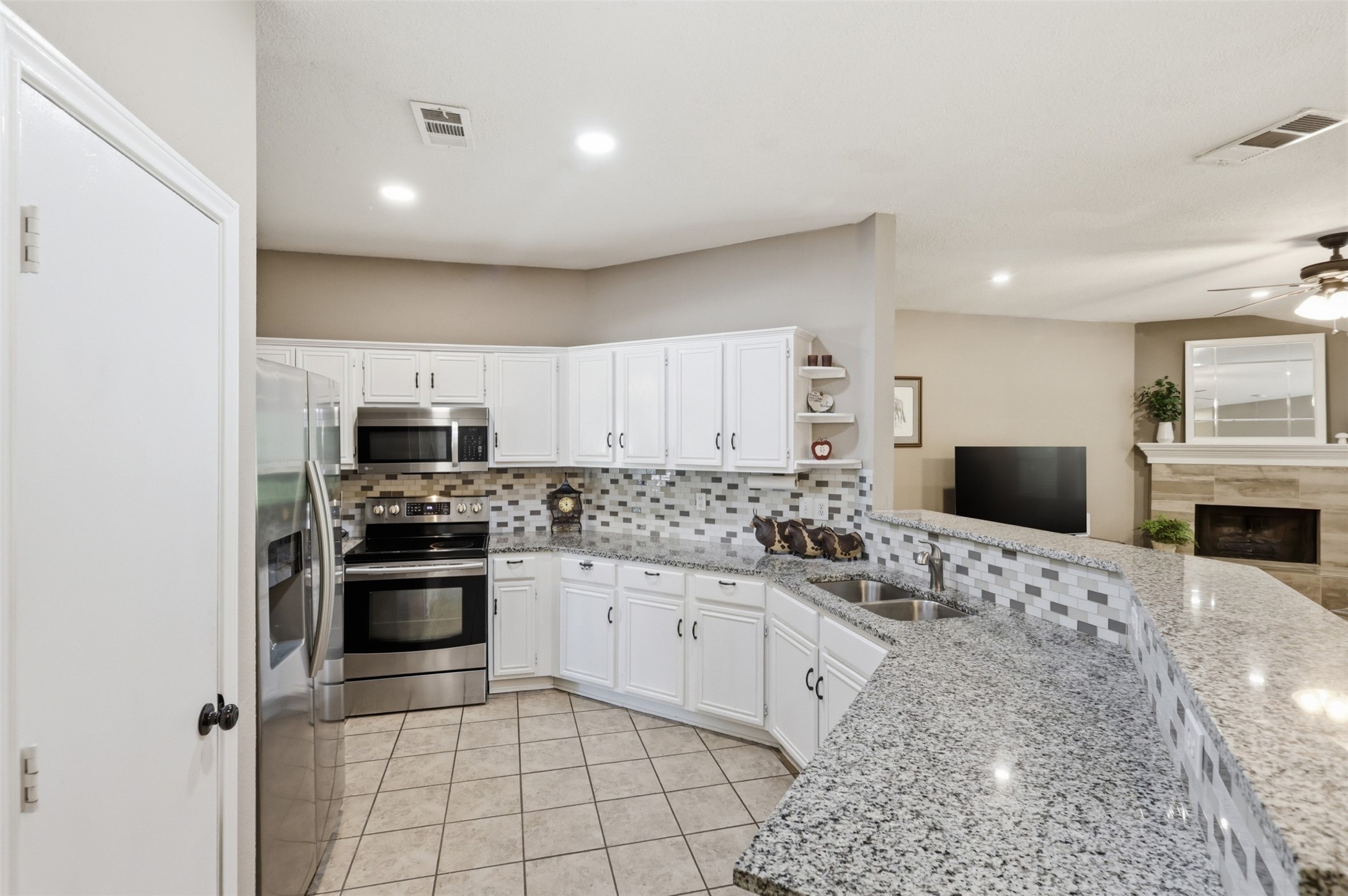 3209 Kingsbury Drive