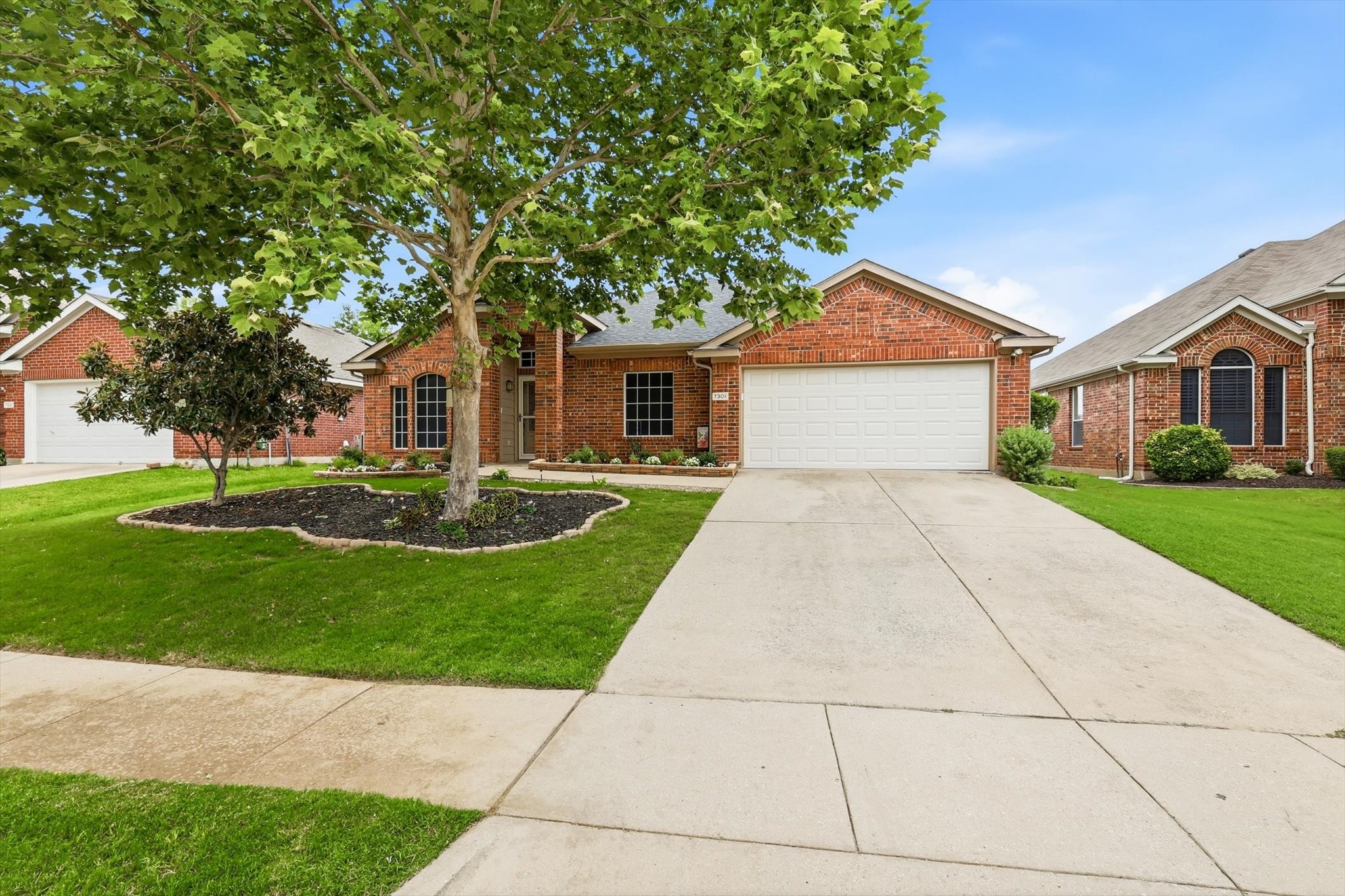 7301 Sunburst Trail