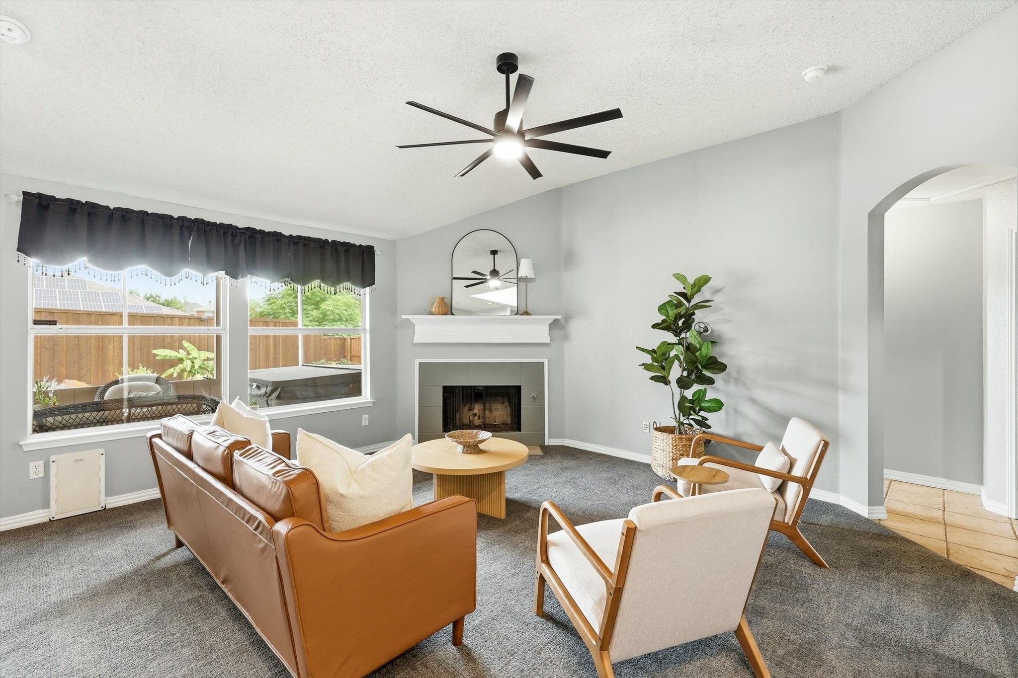 7301 Sunburst Trail