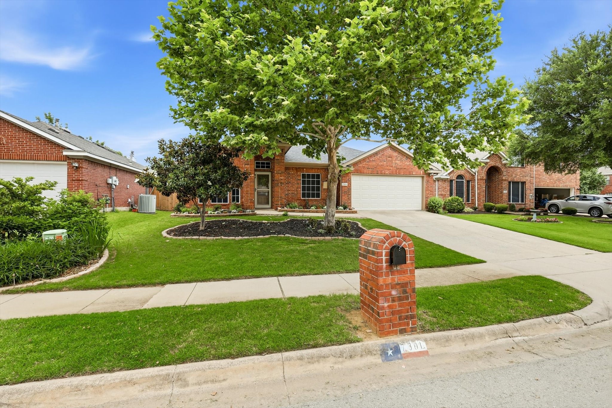 7301 Sunburst Trail