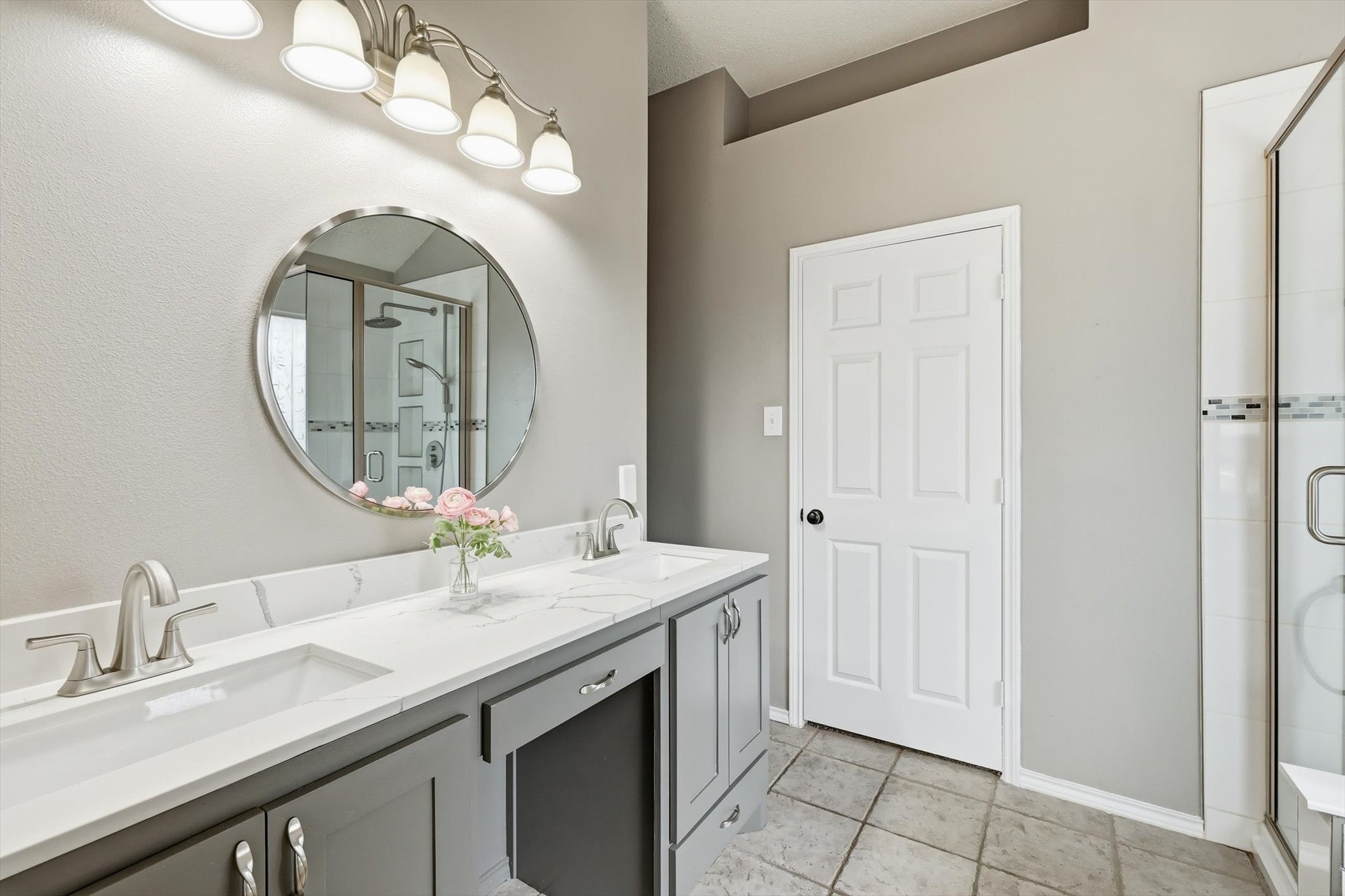 7301 Sunburst Trail