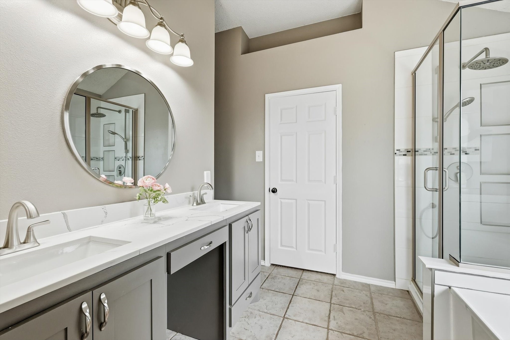 7301 Sunburst Trail
