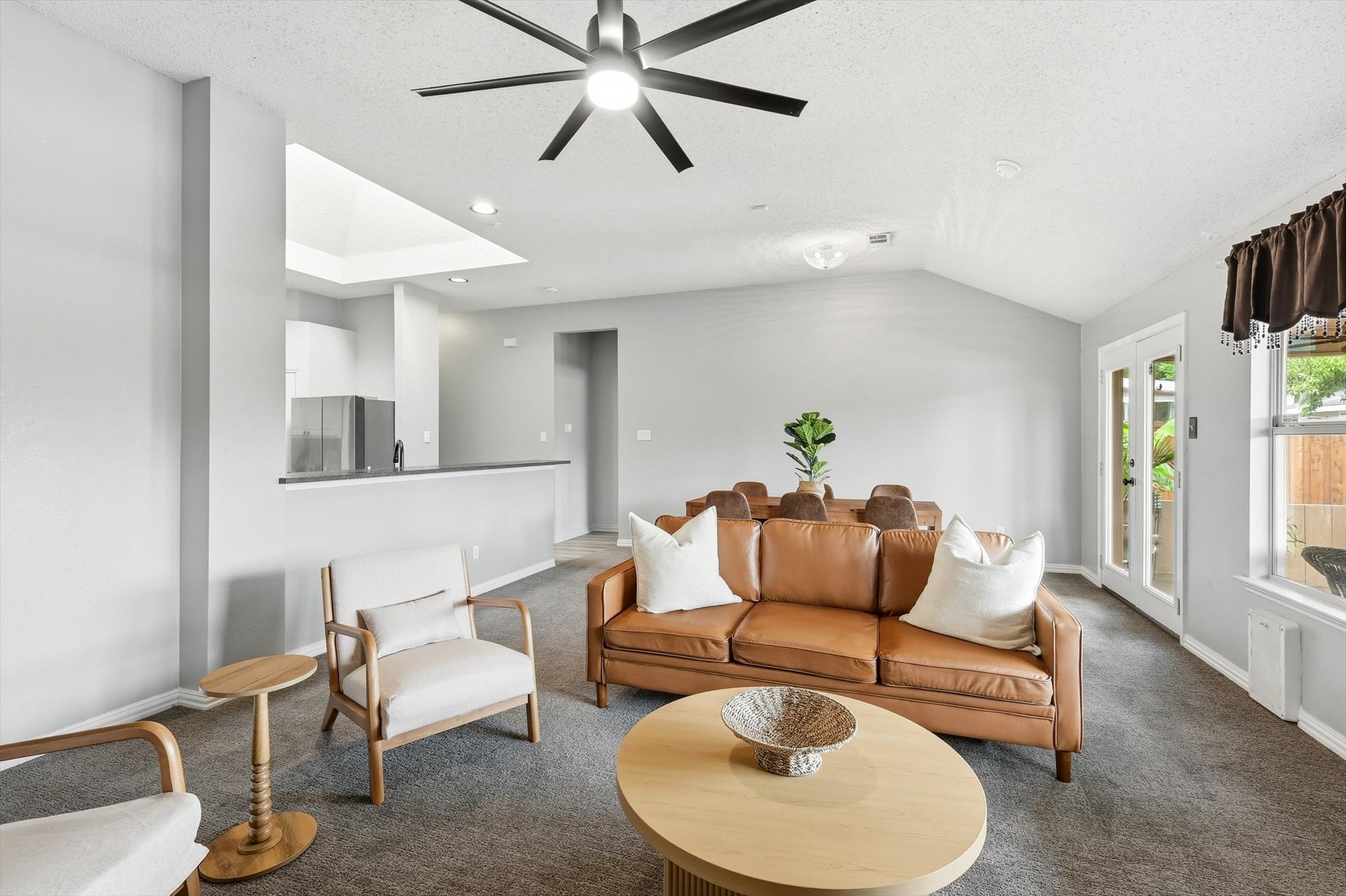 7301 Sunburst Trail