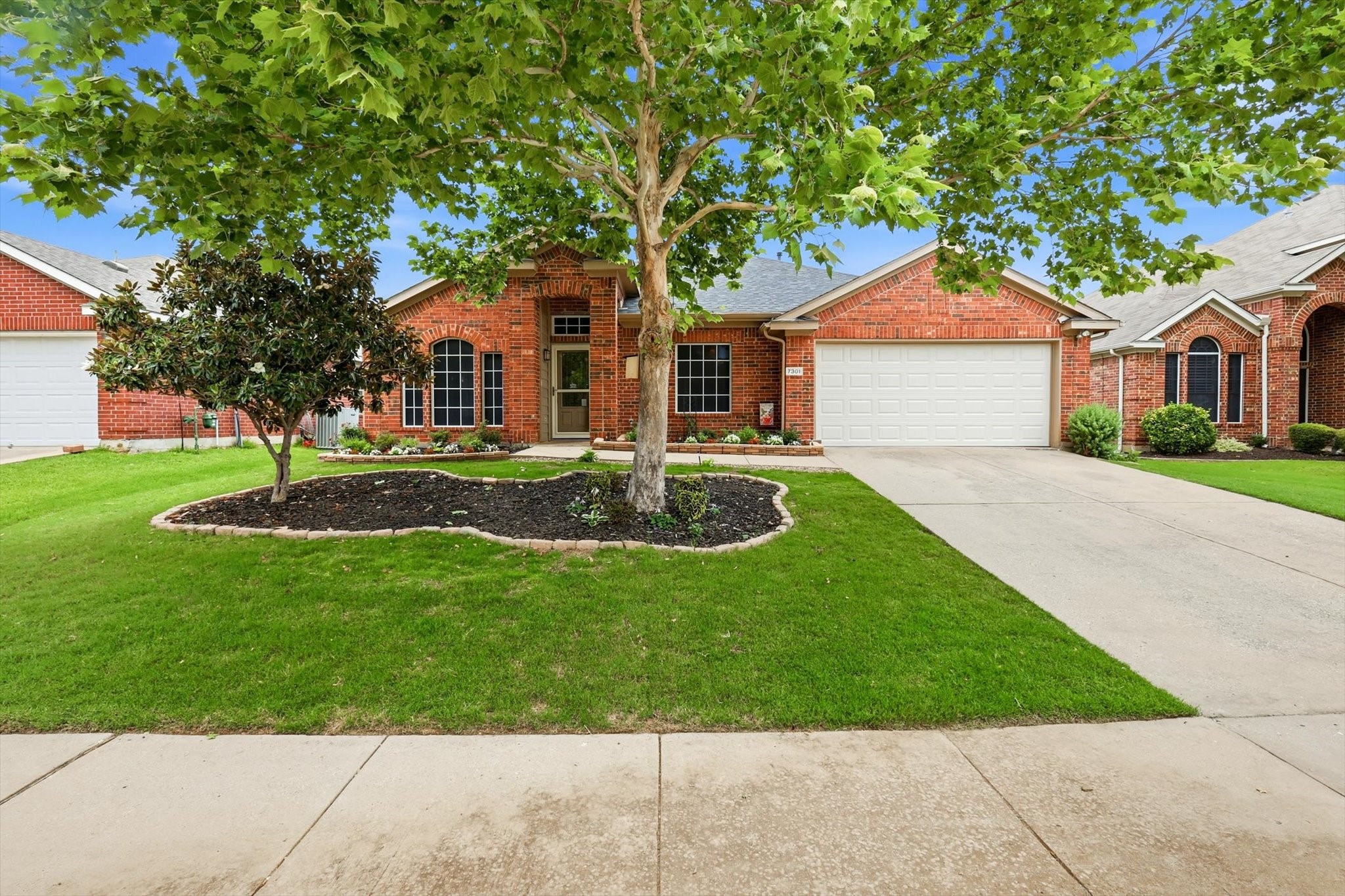 7301 Sunburst Trail