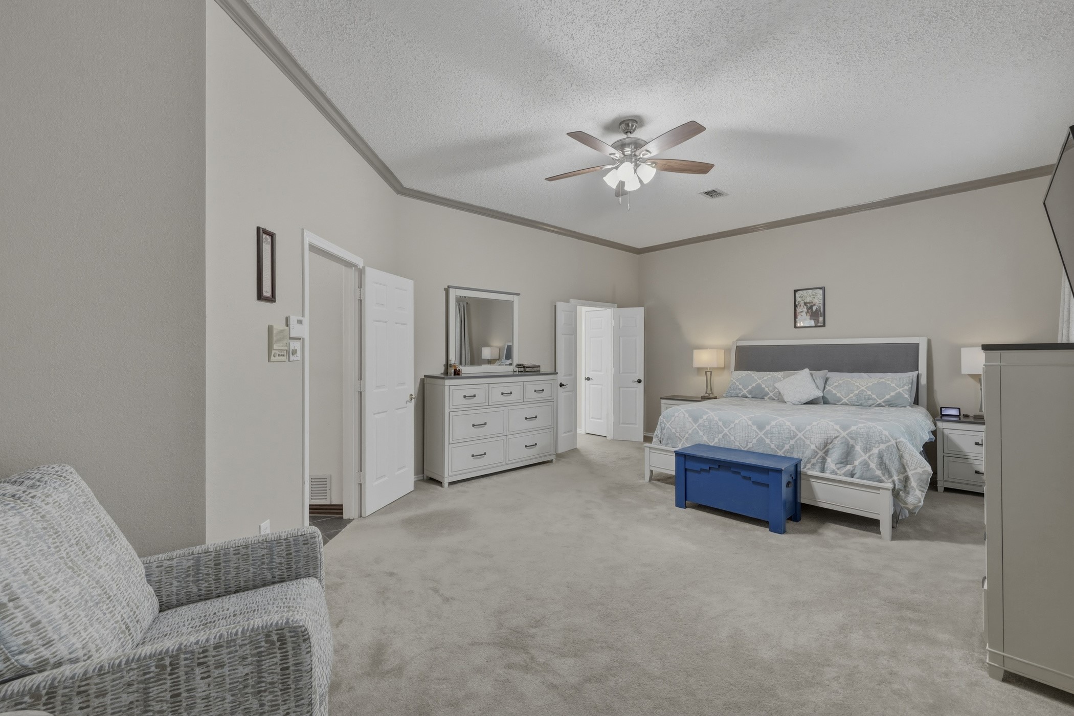 7612 Oak Knoll Drive