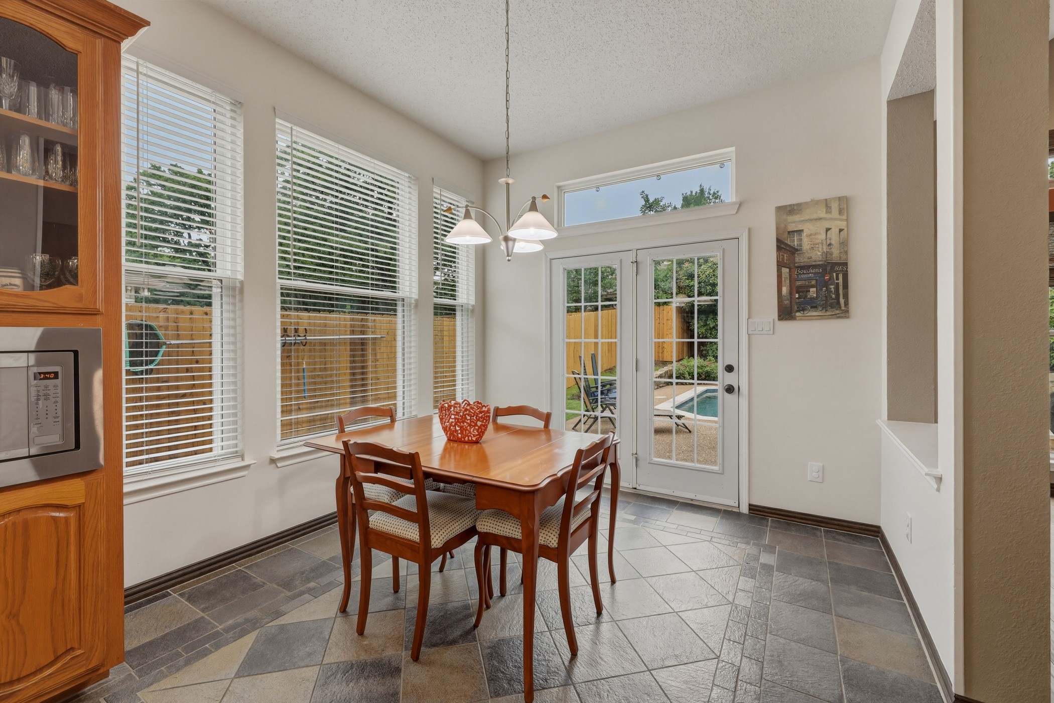 7612 Oak Knoll Drive