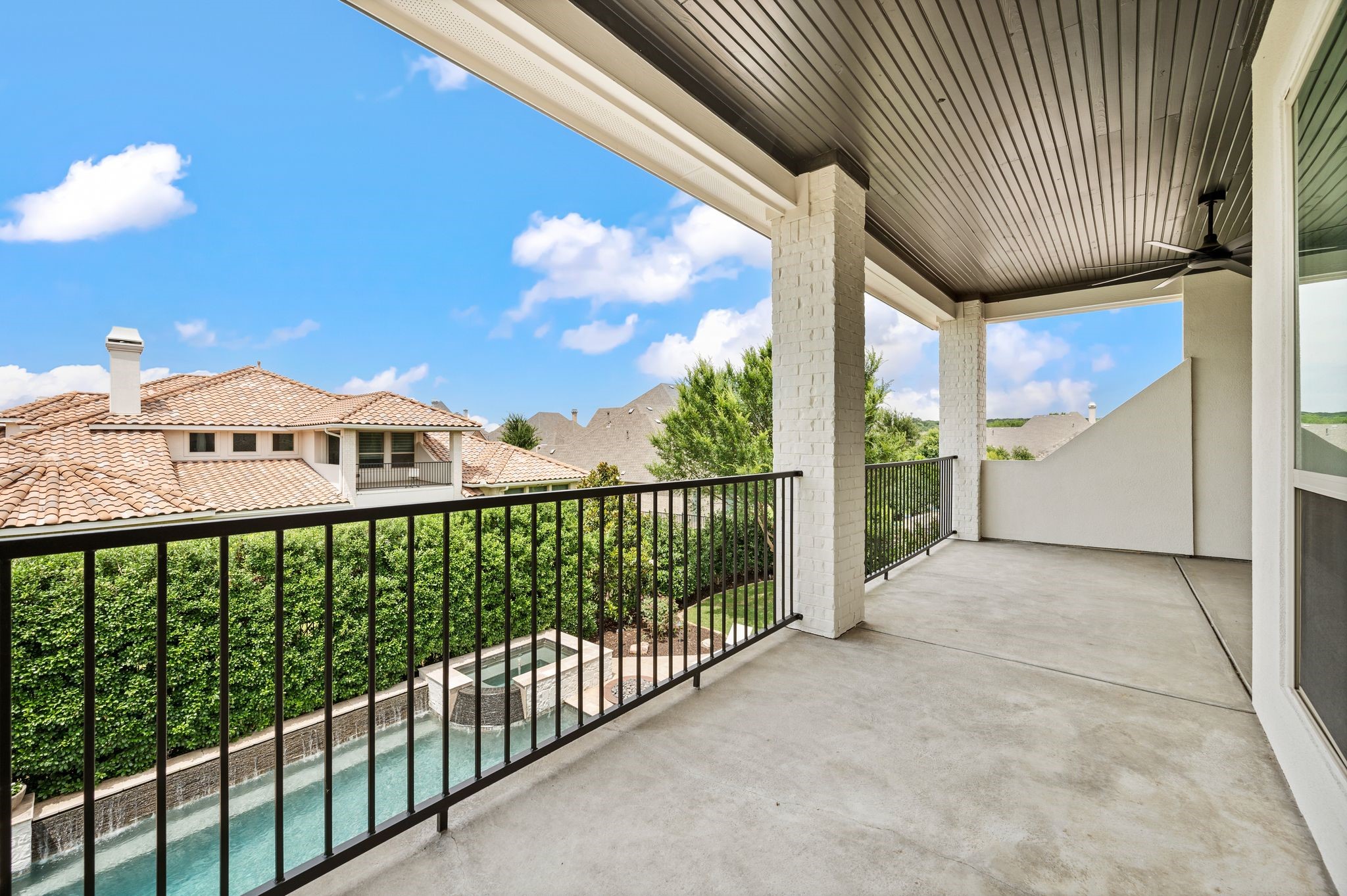 1000 Winding Lake Boulevard