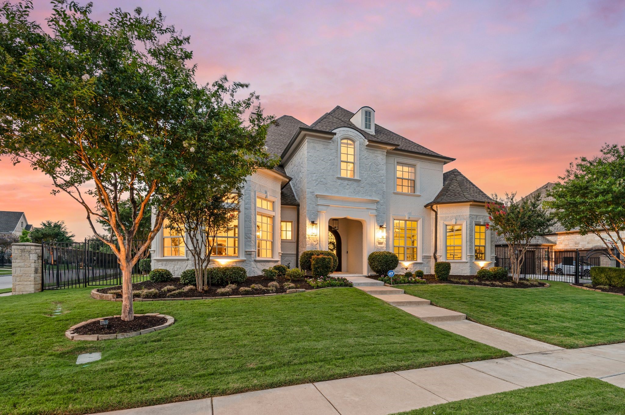 1000 Winding Lake Boulevard