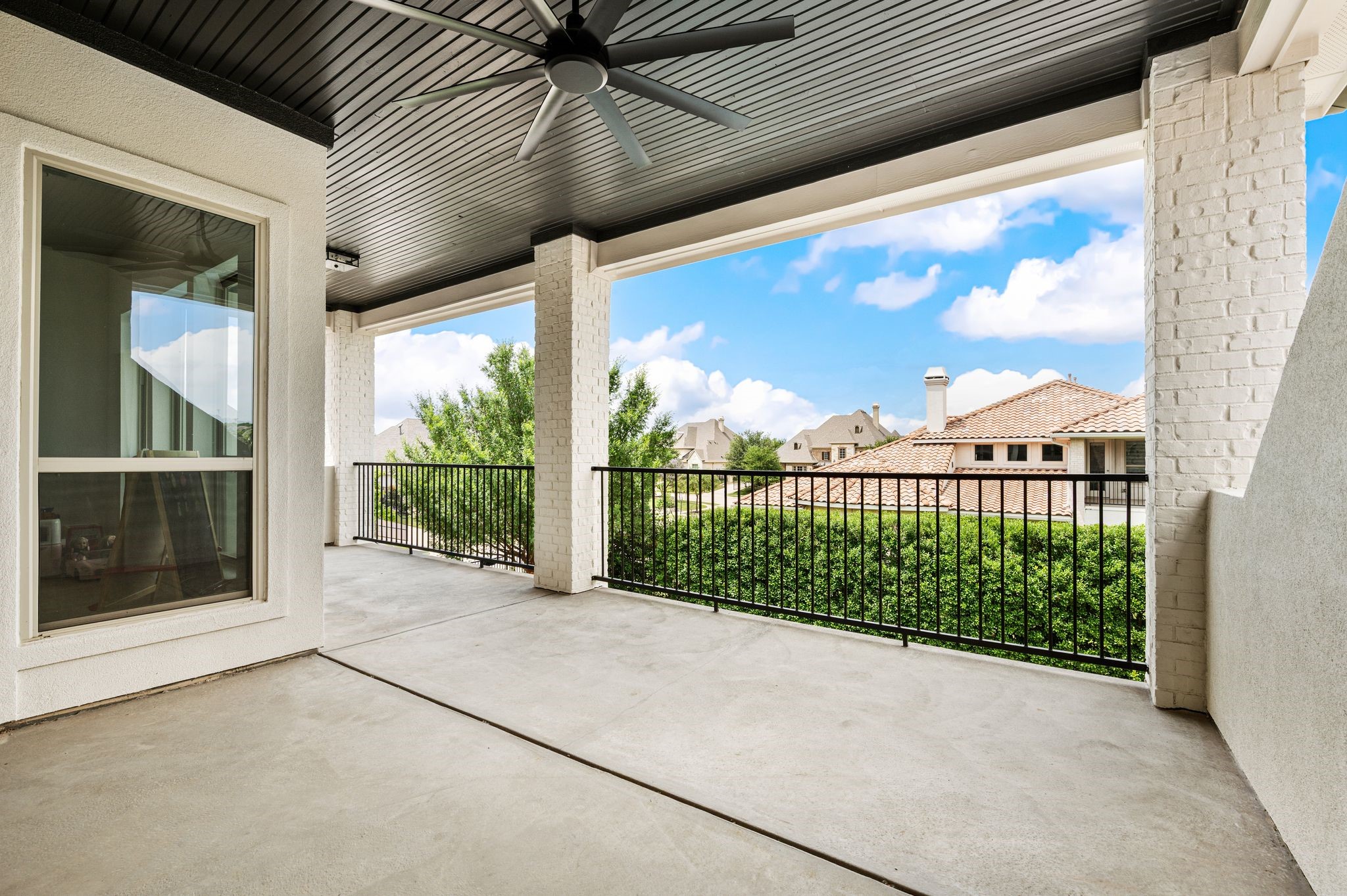 1000 Winding Lake Boulevard