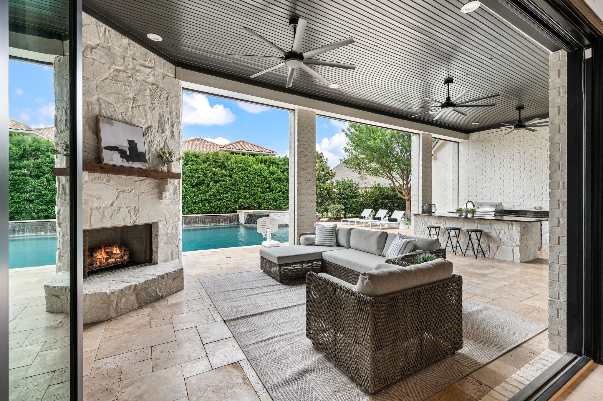 1000 Winding Lake Boulevard